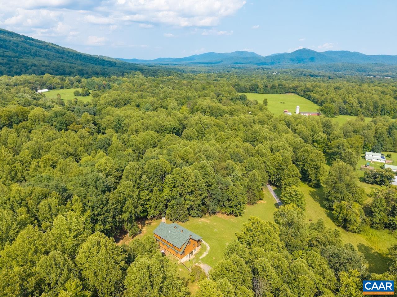 85 LOG MILL LN