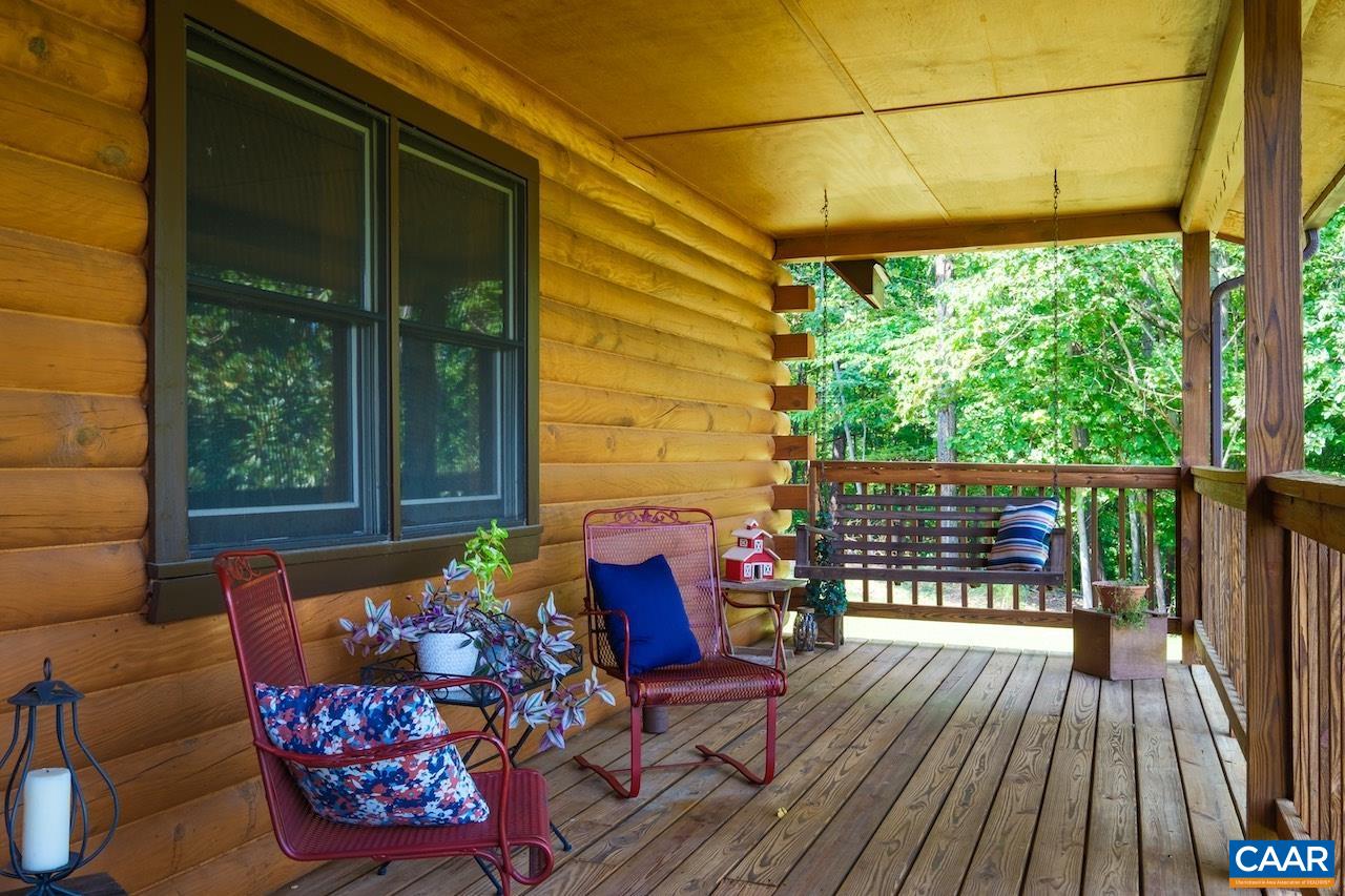 85 LOG MILL LN