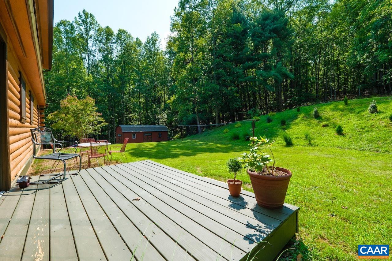 85 LOG MILL LN