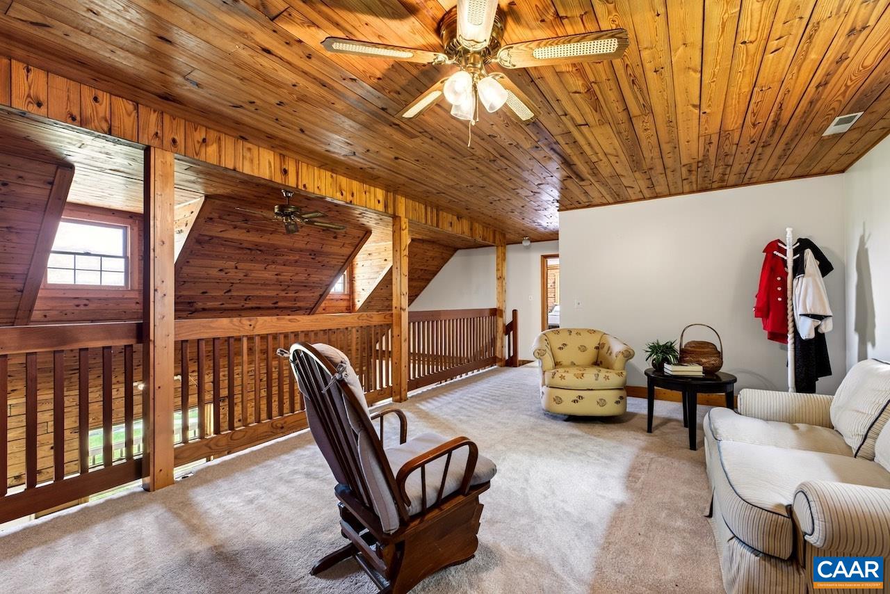 85 LOG MILL LN