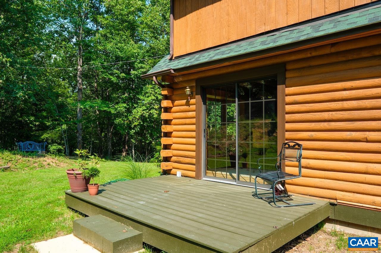 85 LOG MILL LN