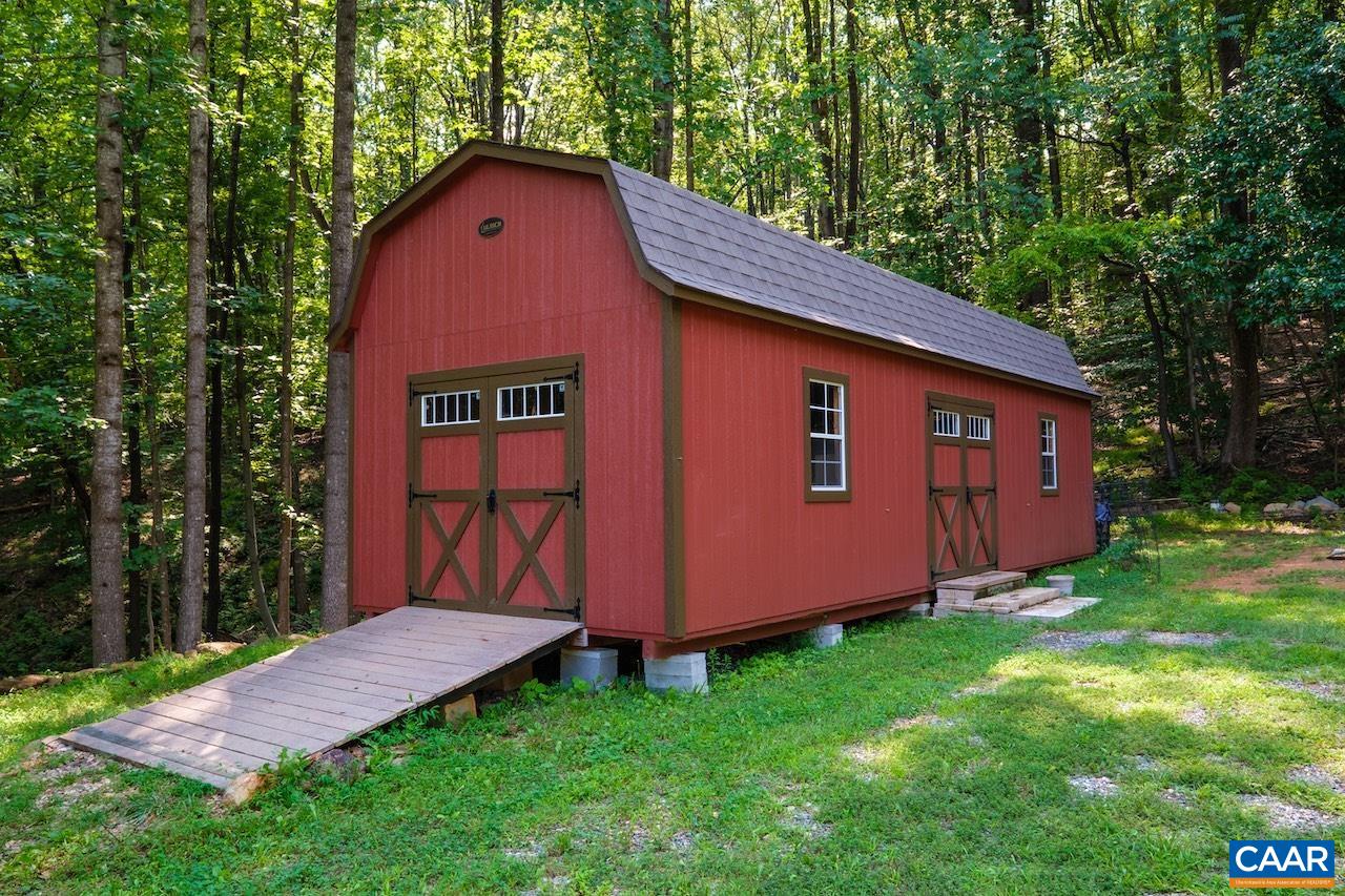 85 LOG MILL LN