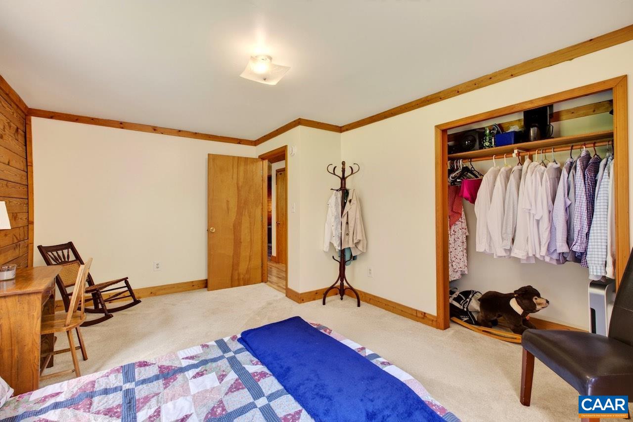 85 LOG MILL LN