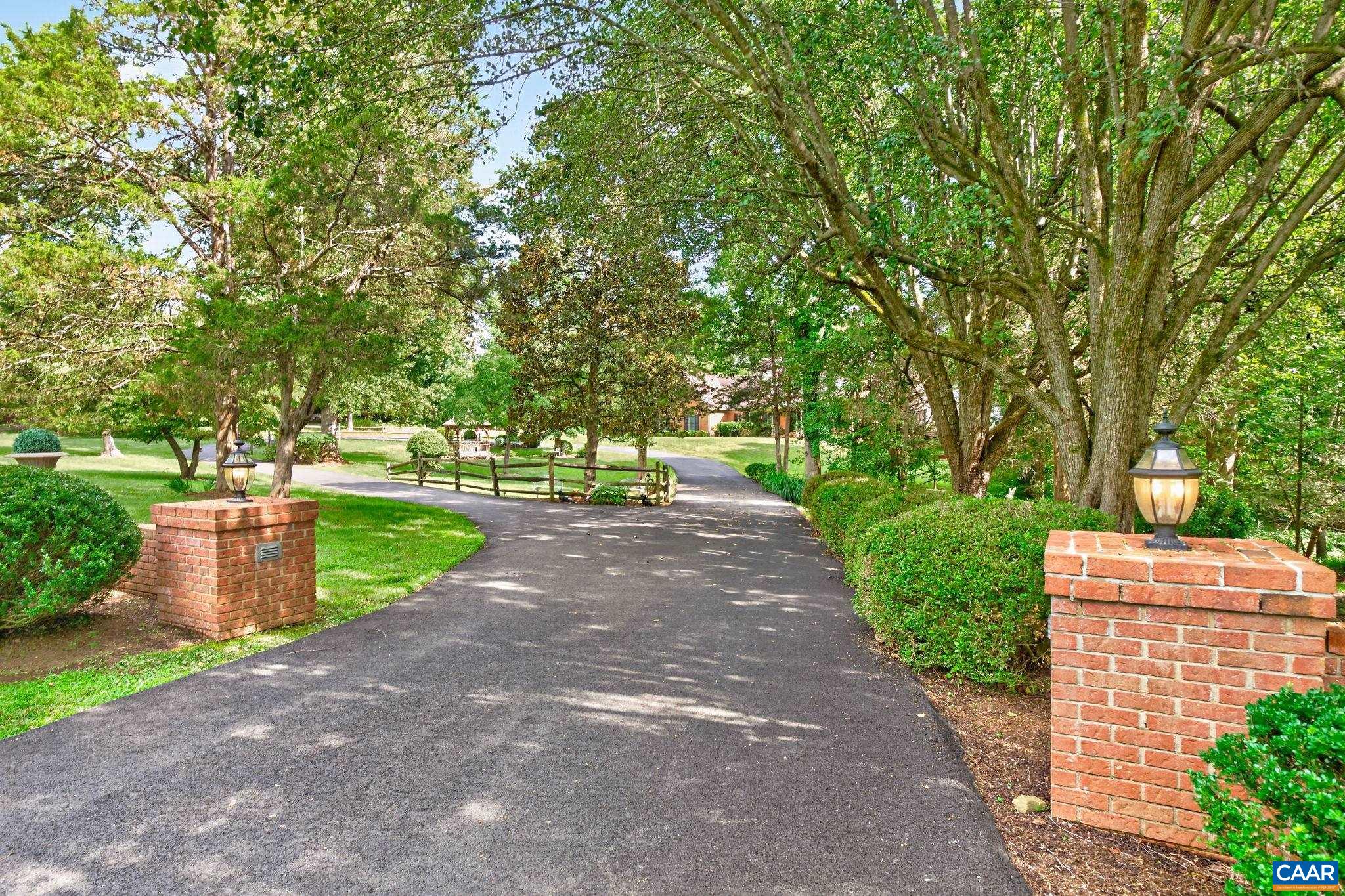155 IVY RIDGE RD