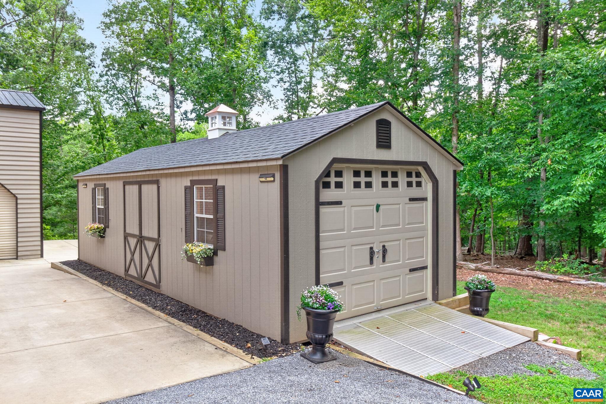 155 IVY RIDGE RD
