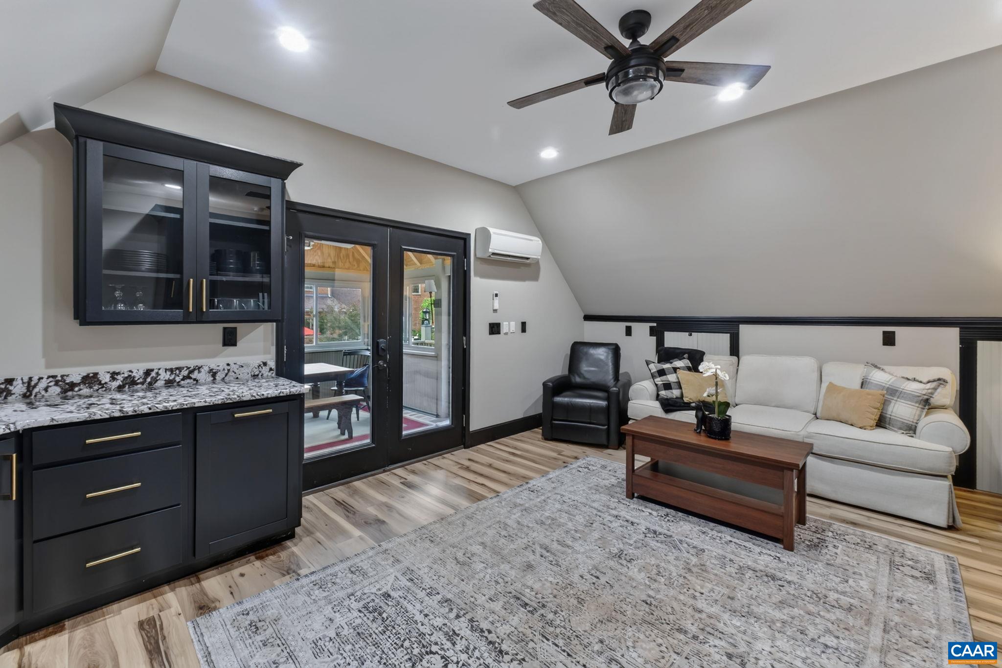 155 IVY RIDGE RD