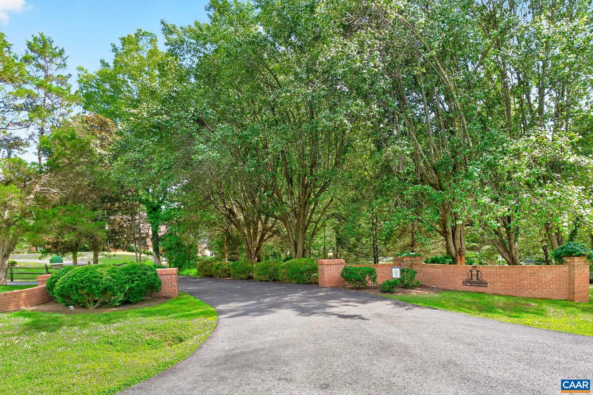 155 IVY RIDGE RD