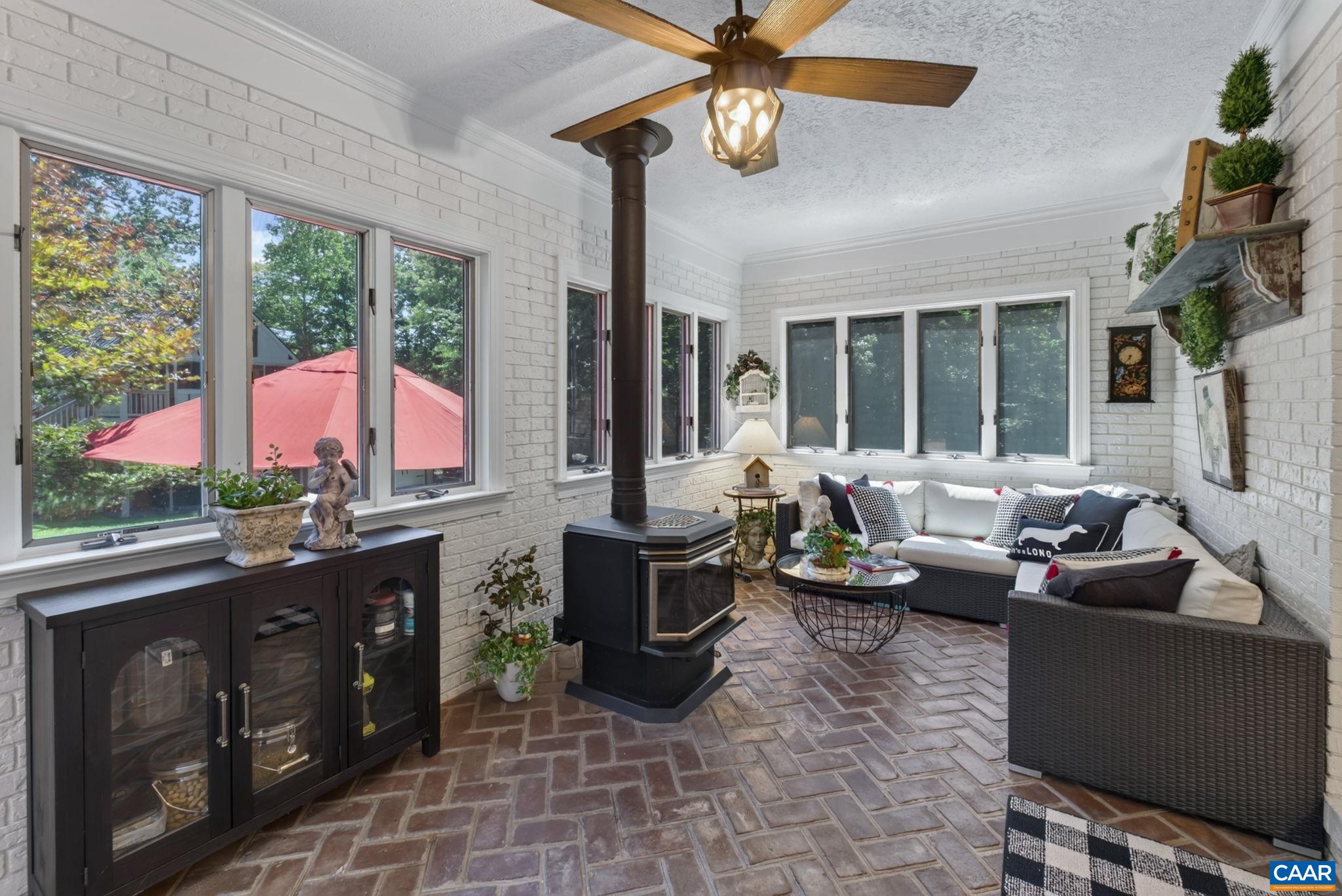 155 IVY RIDGE RD