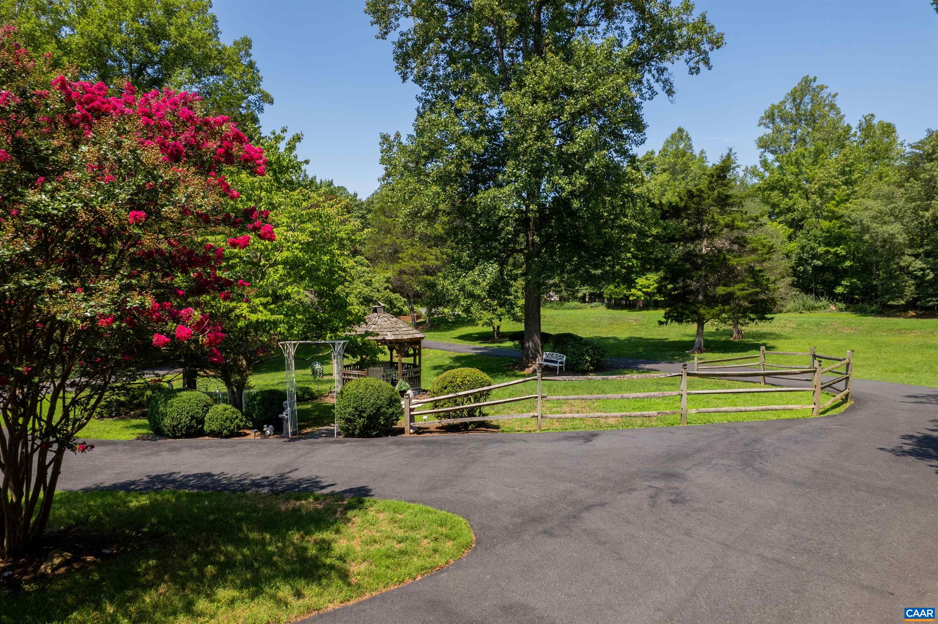 155 IVY RIDGE RD