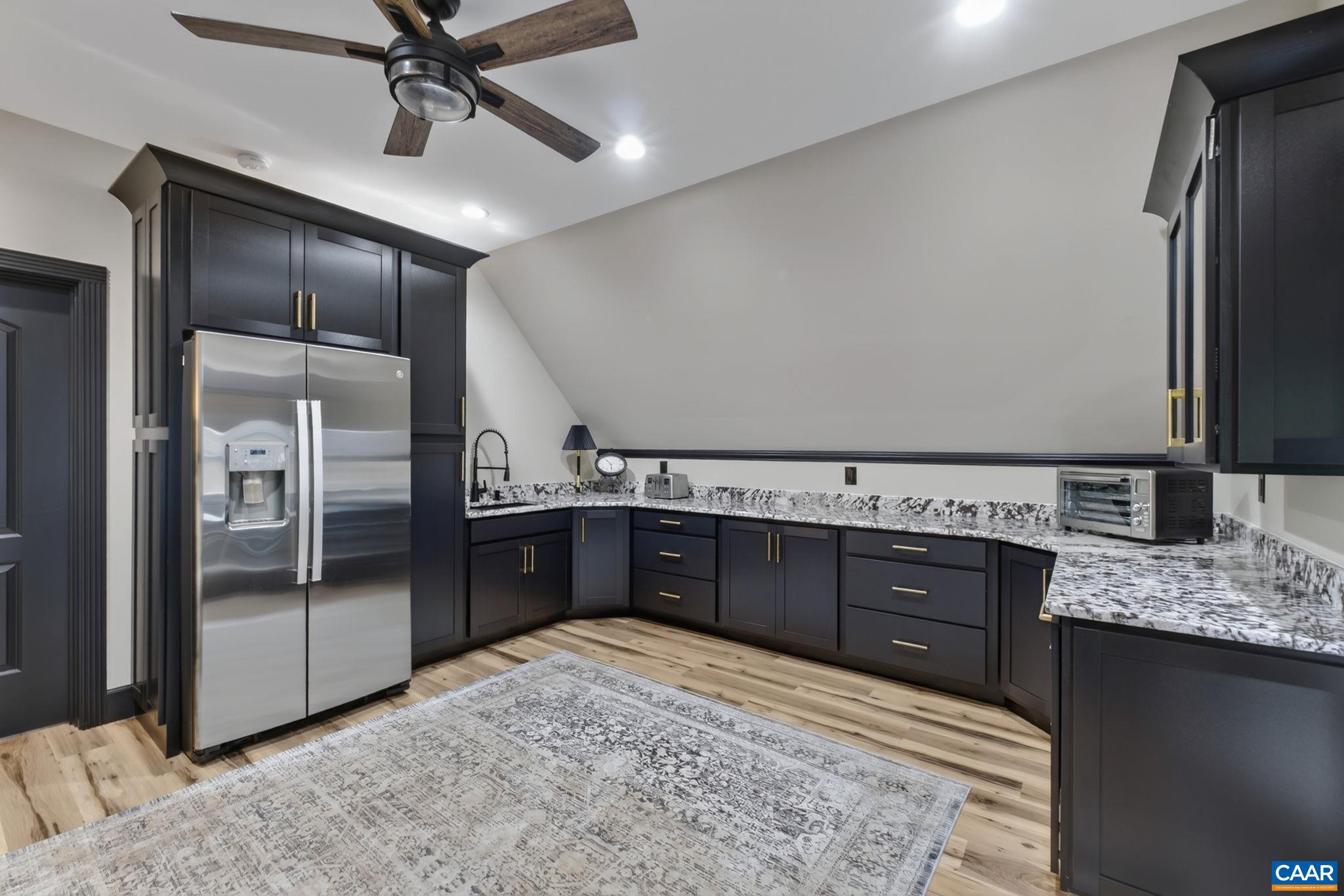 155 IVY RIDGE RD