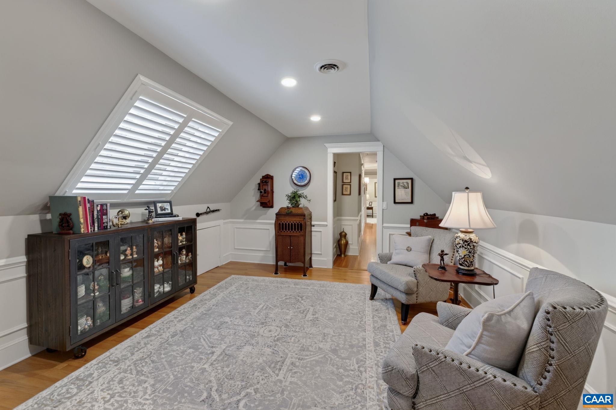 155 IVY RIDGE RD