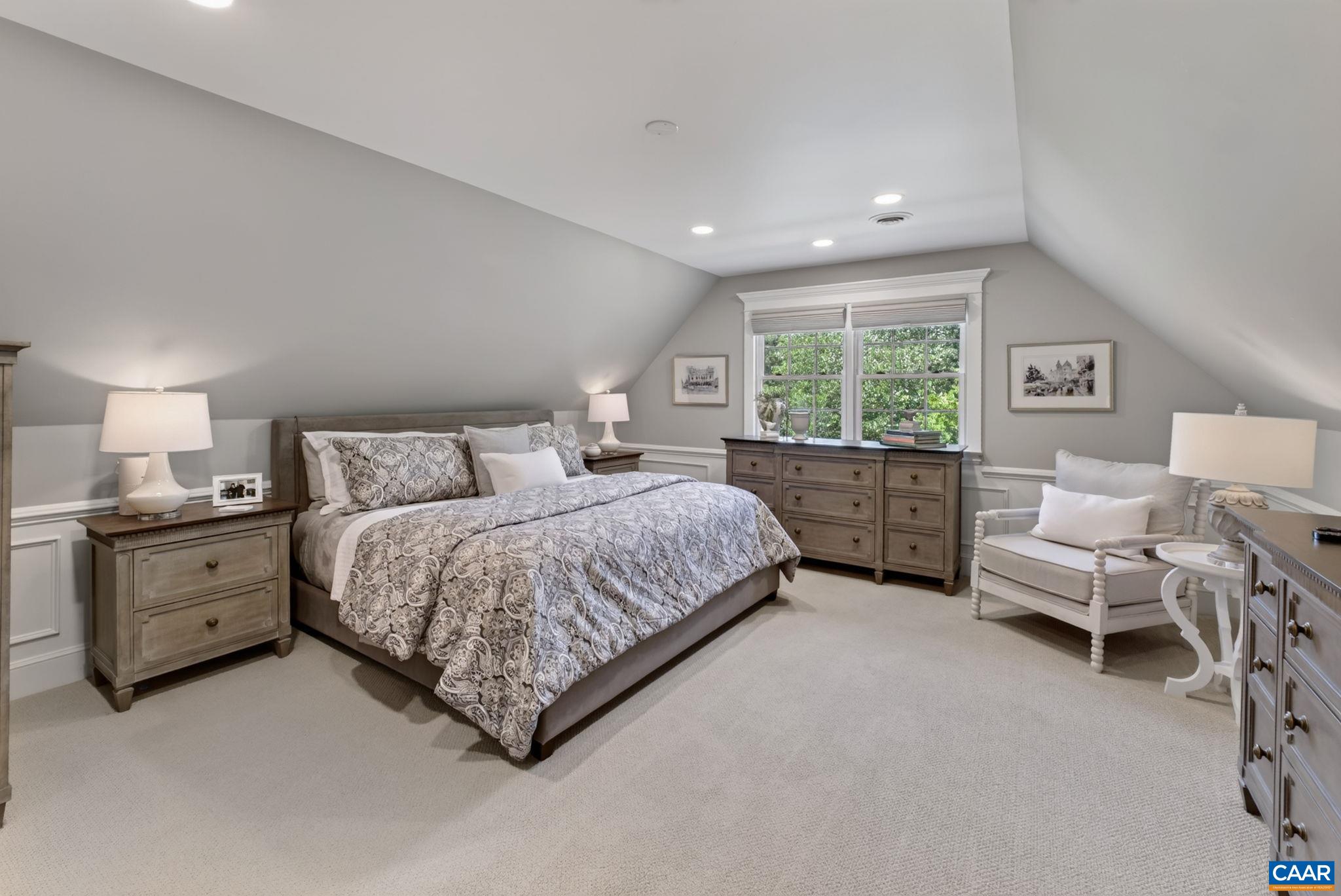 155 IVY RIDGE RD