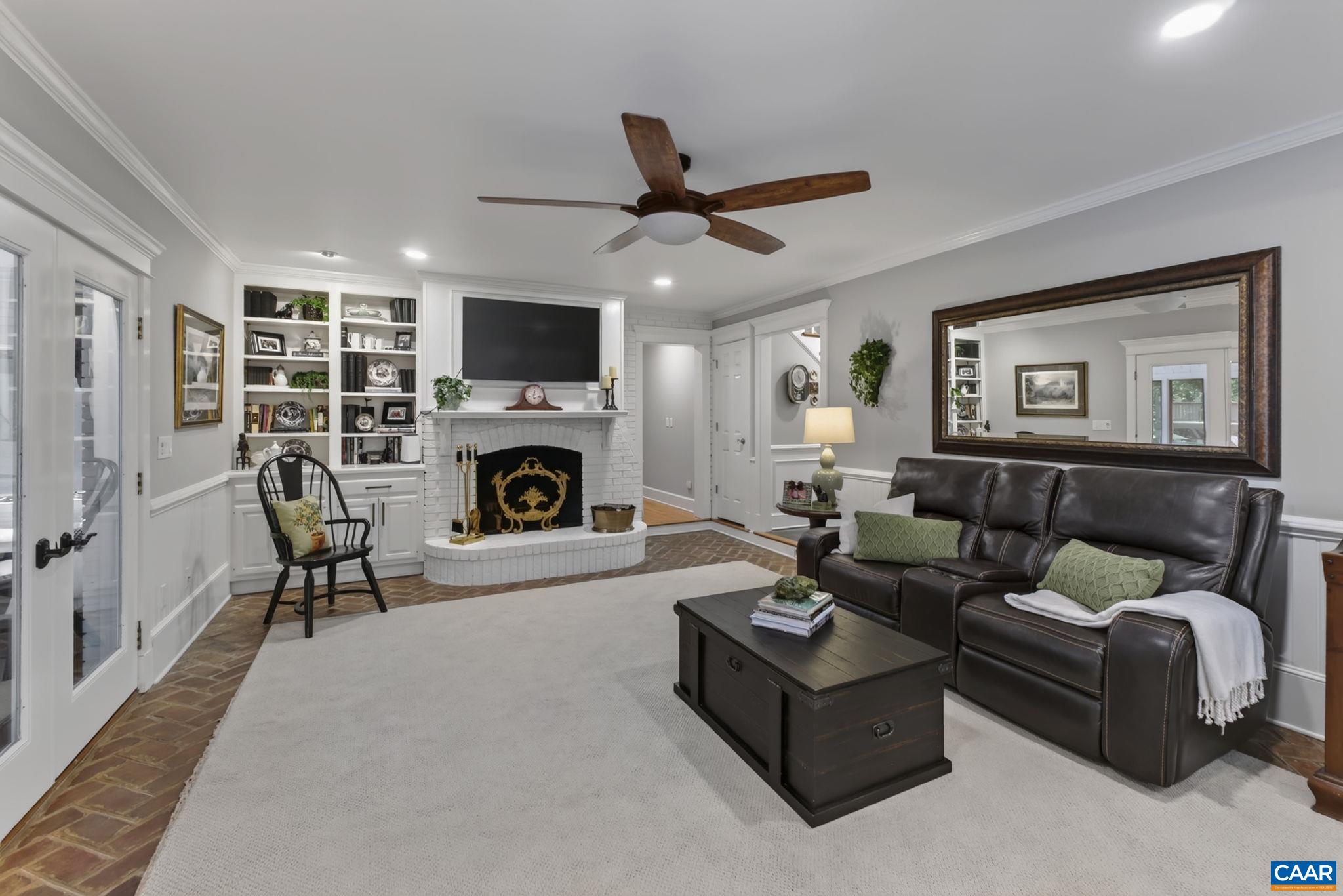 155 IVY RIDGE RD