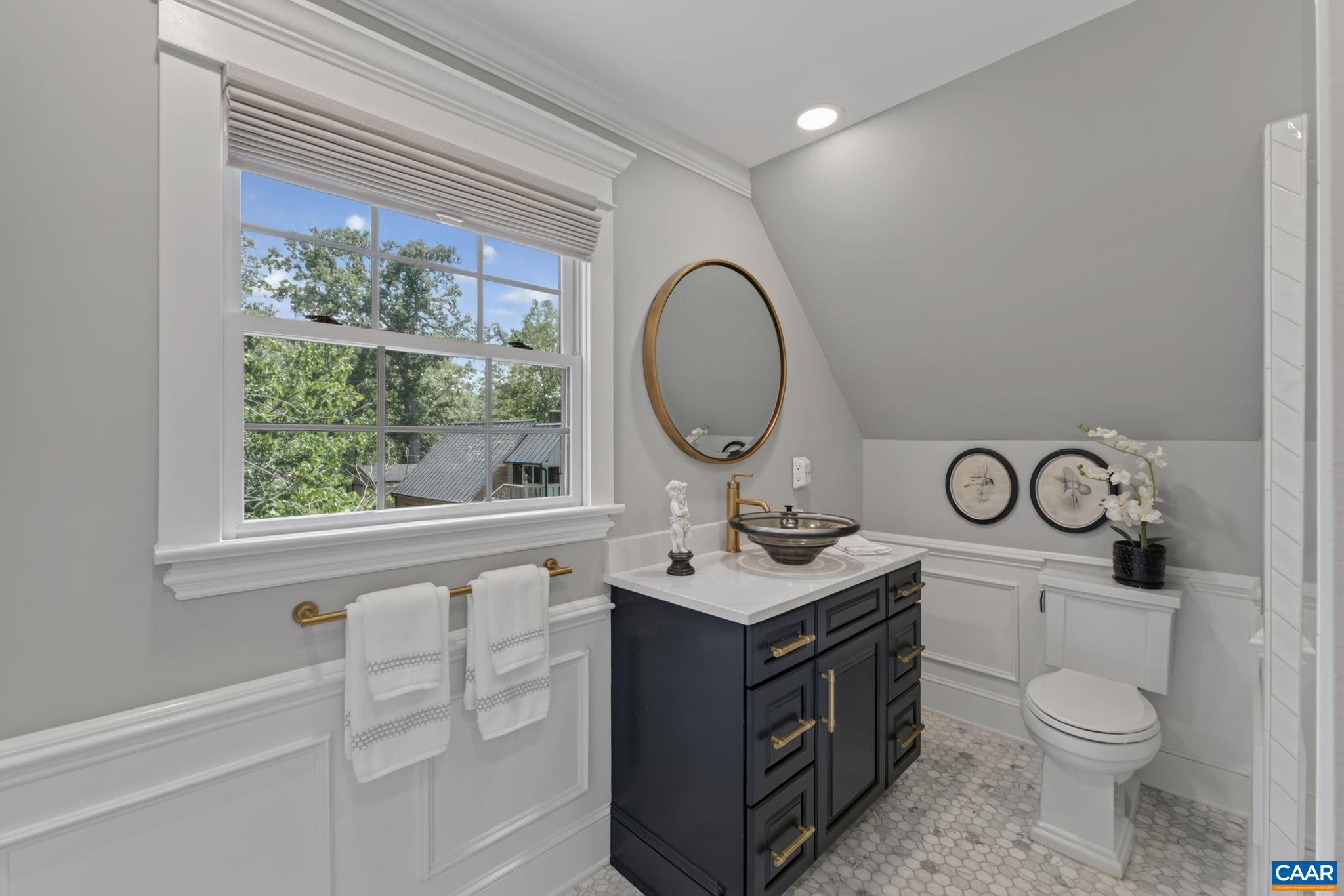 155 IVY RIDGE RD