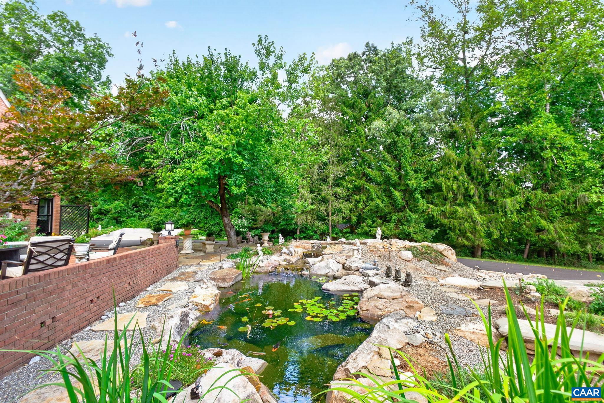 155 IVY RIDGE RD