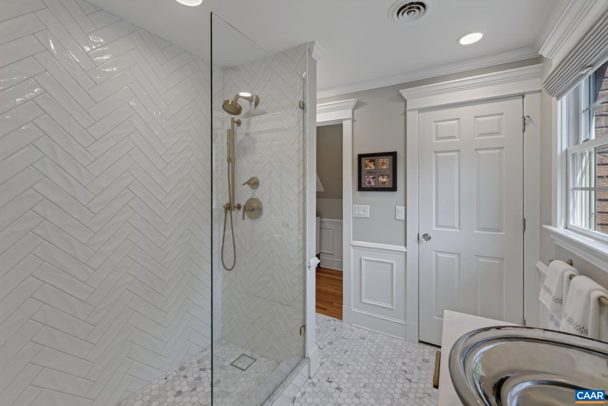 155 IVY RIDGE RD