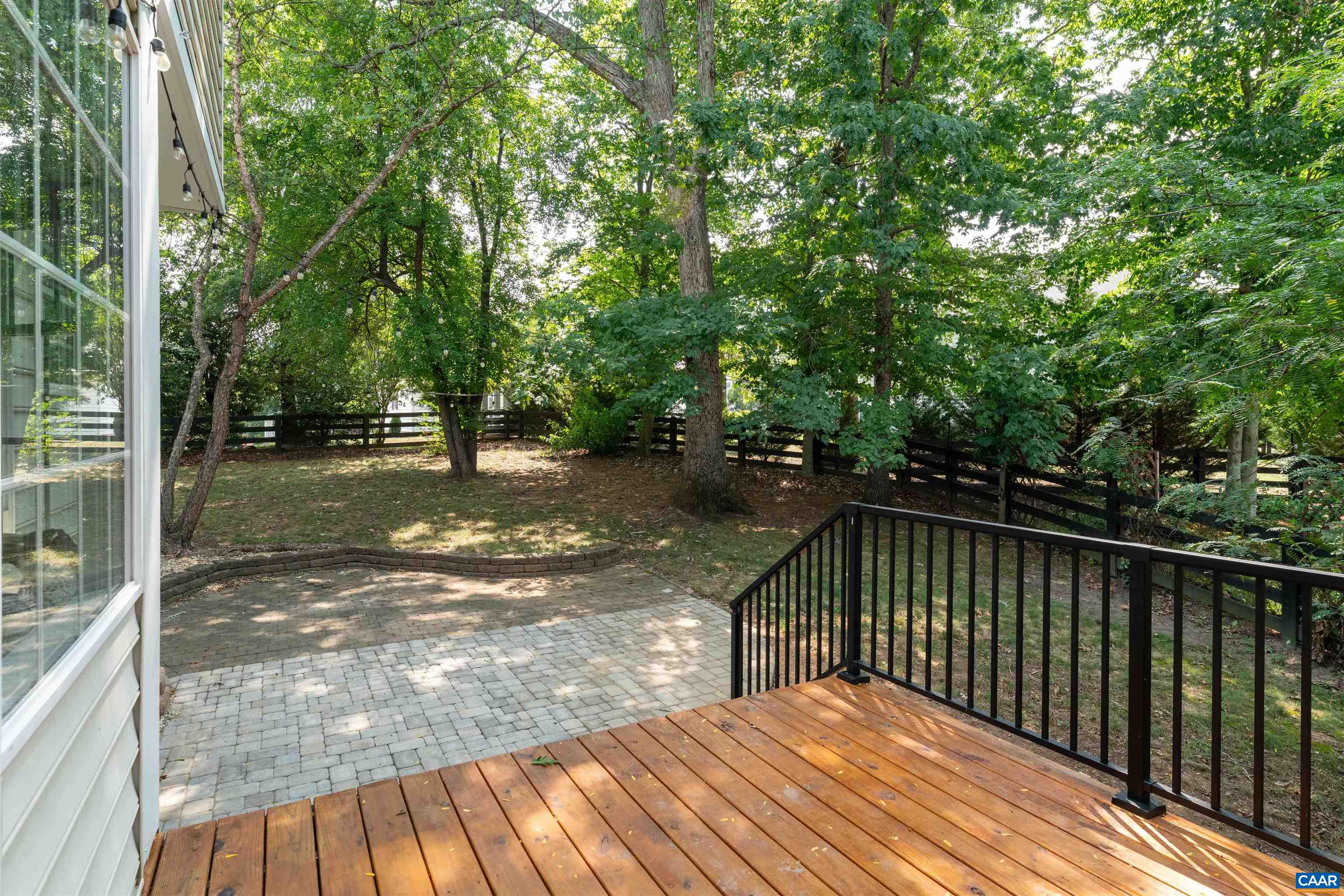 2174 LORING CIR