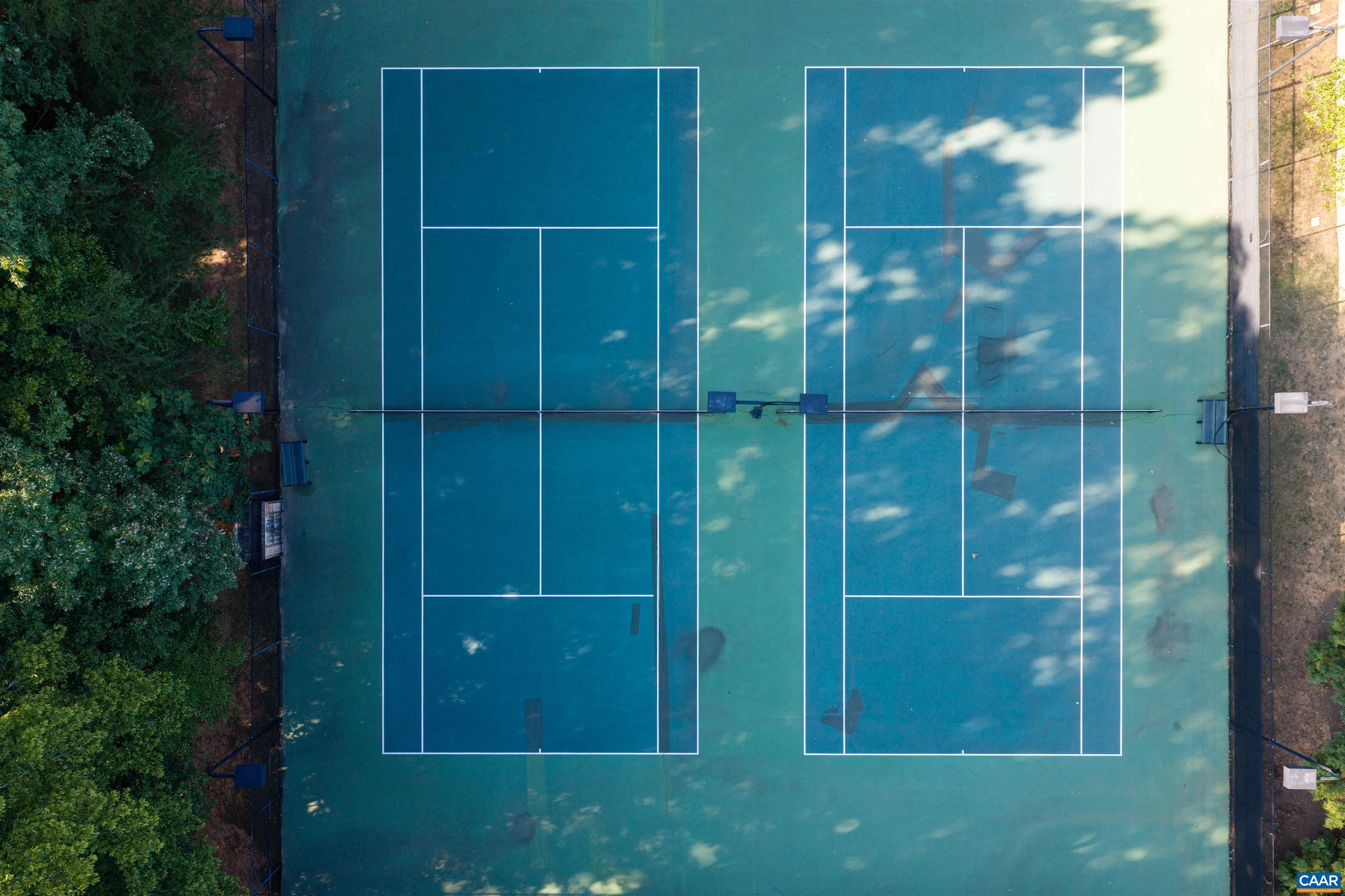 2174 LORING CIR