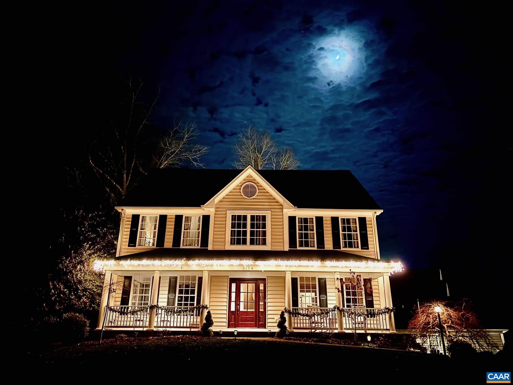 2174 LORING CIR