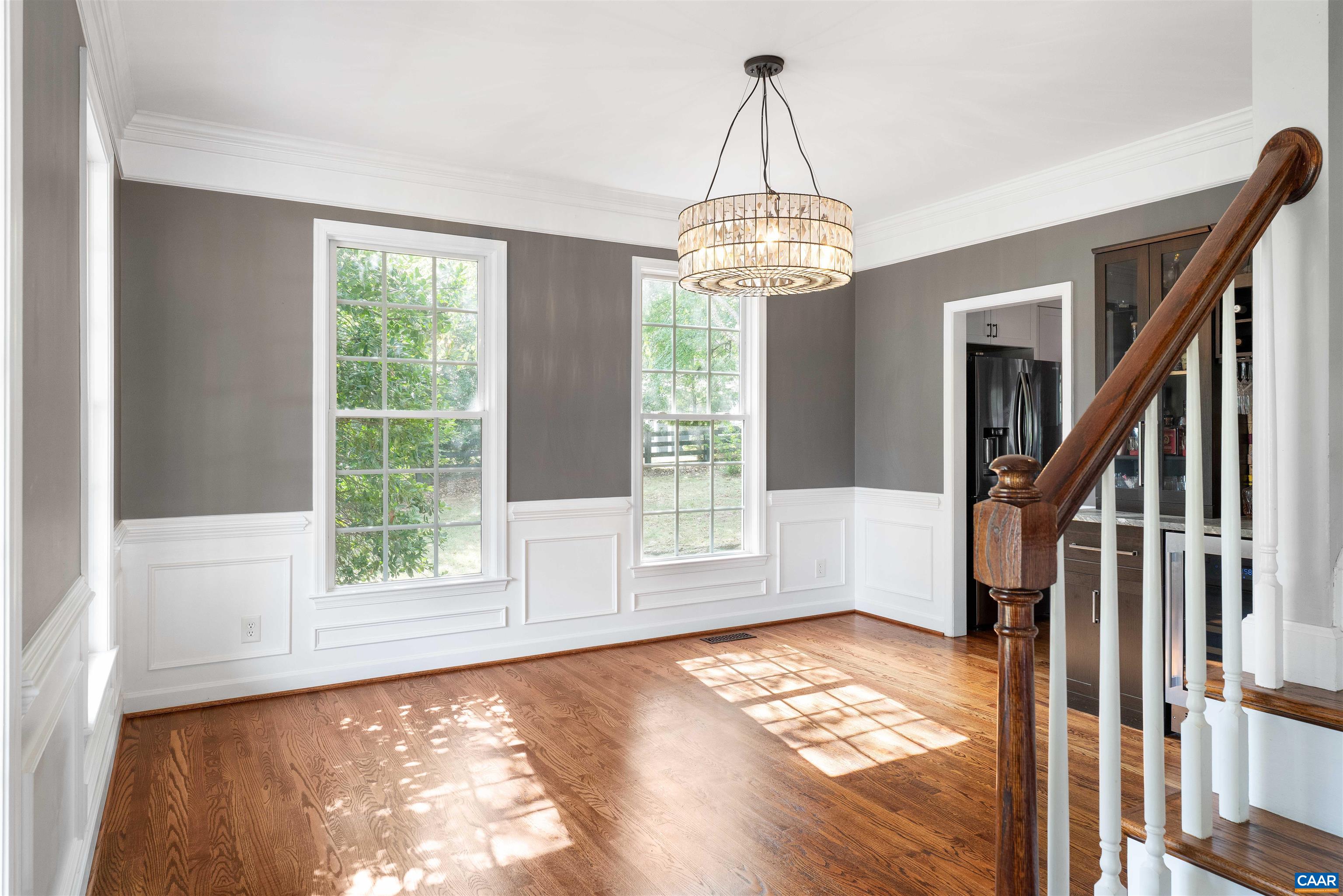 2174 LORING CIR