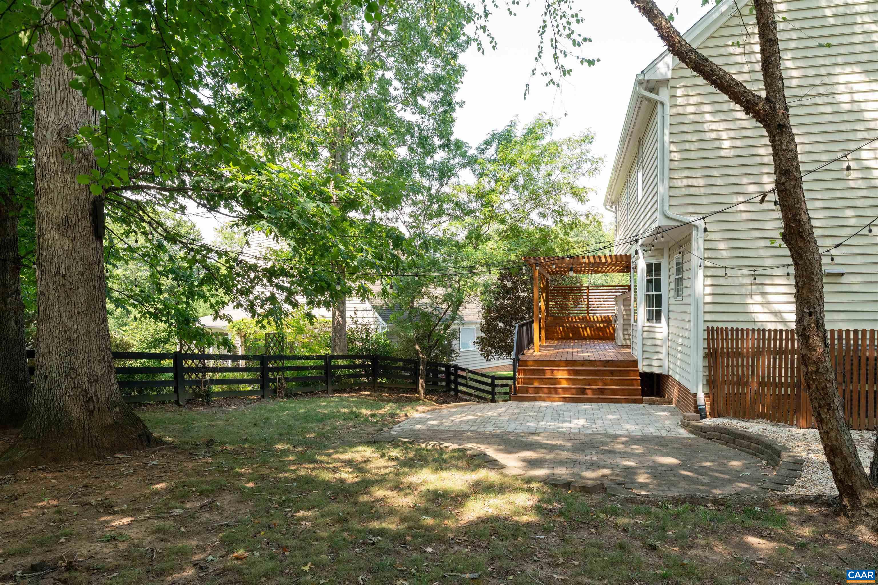 2174 LORING CIR
