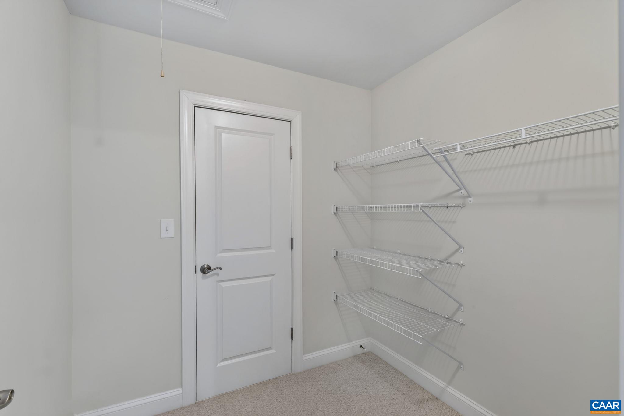 1025 PELHAM DR