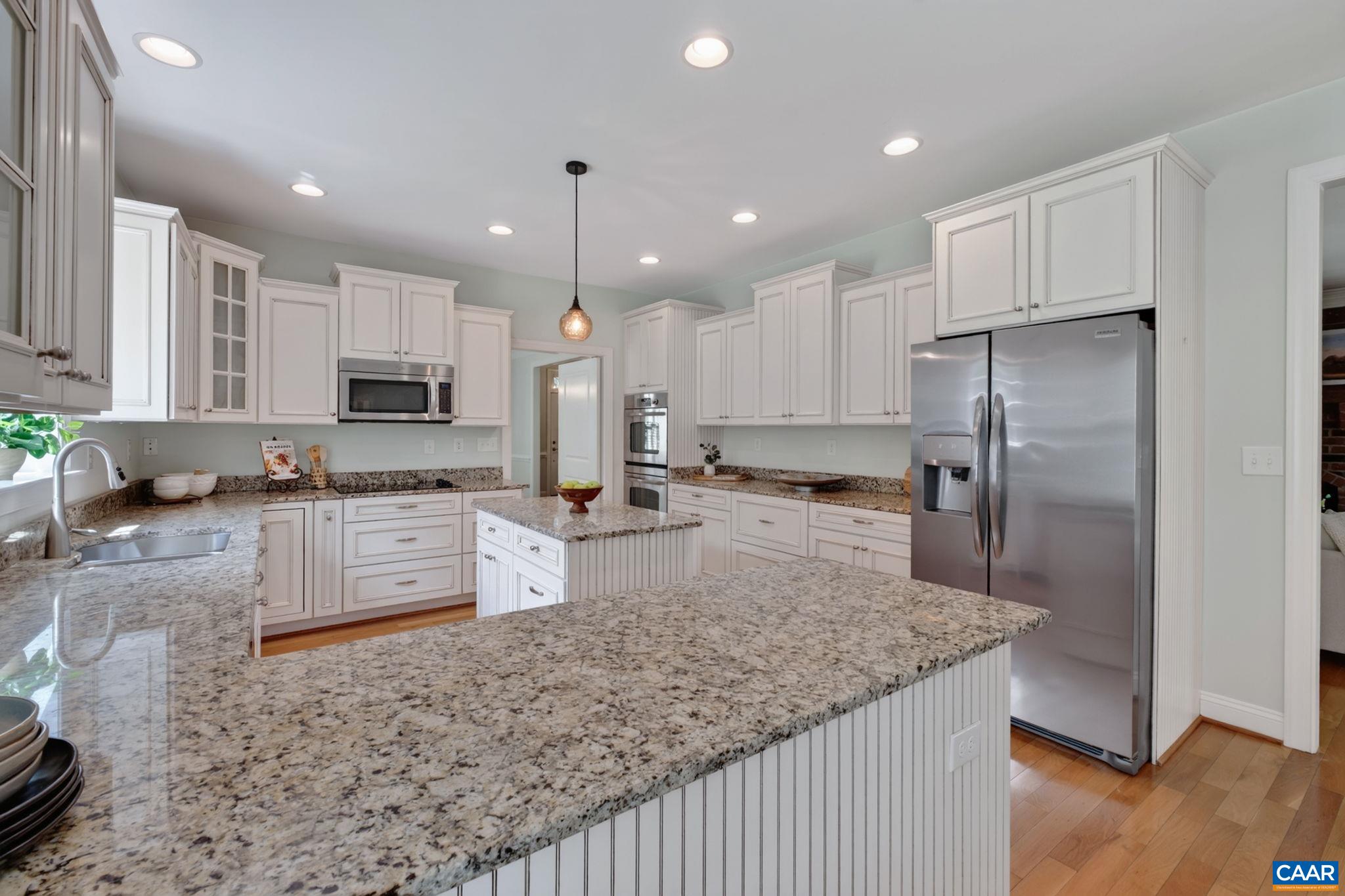 1025 PELHAM DR