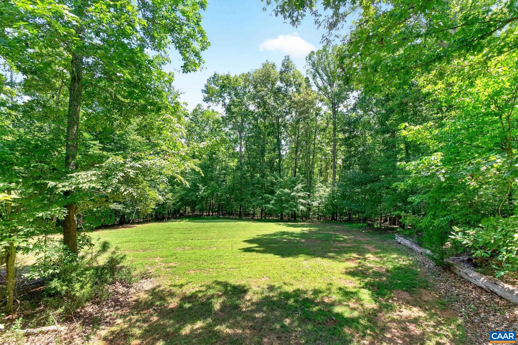 1025 PELHAM DR