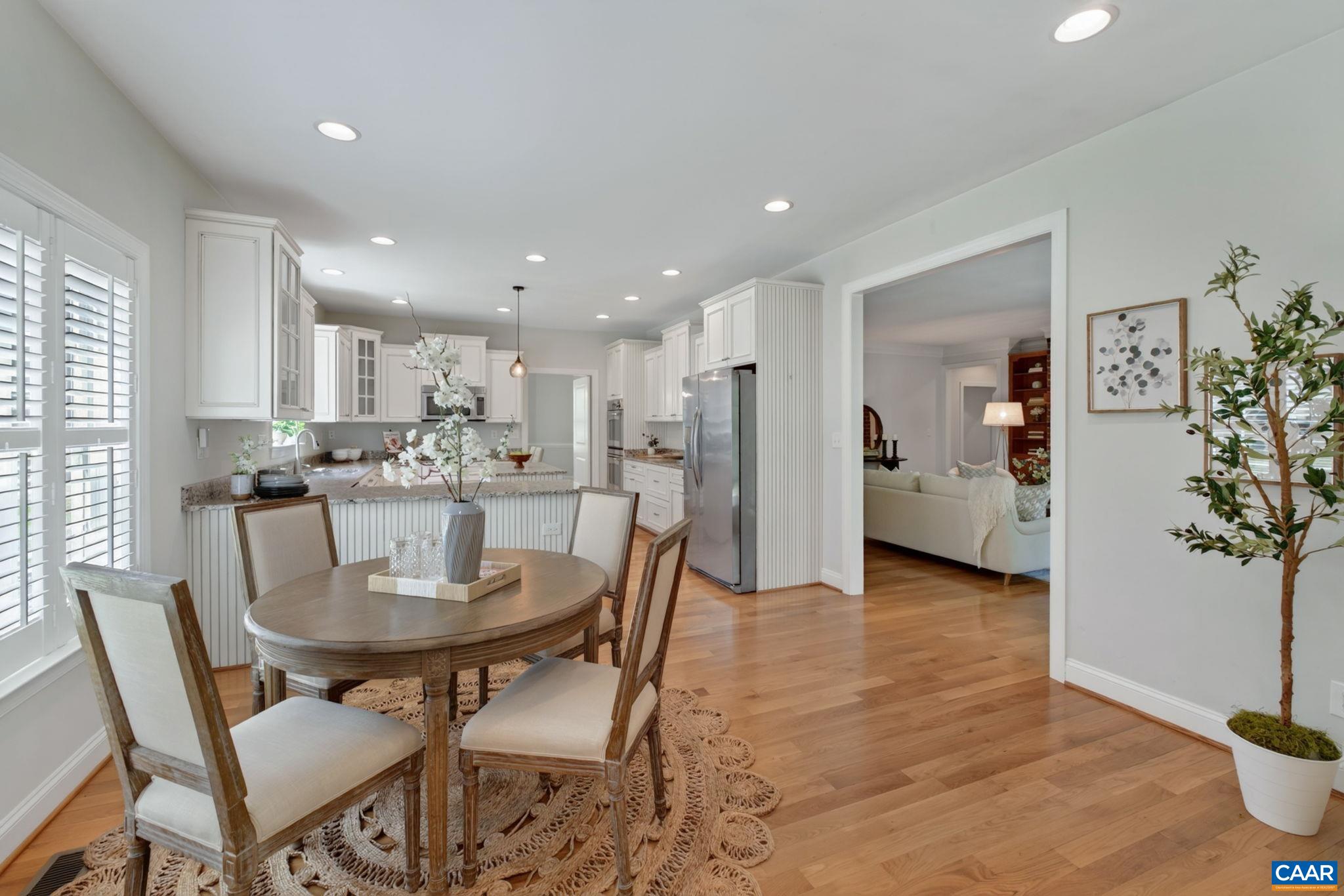 1025 PELHAM DR