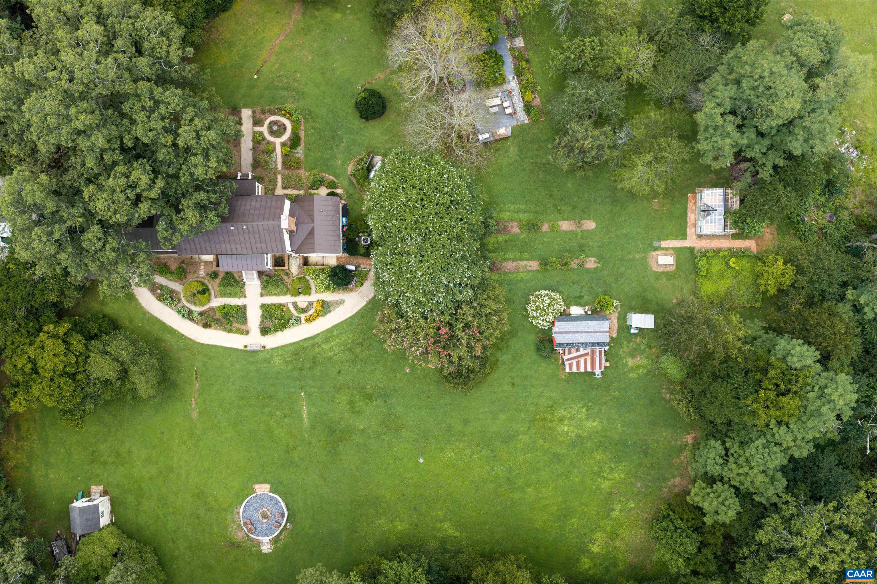 297 SHILOH LOOP