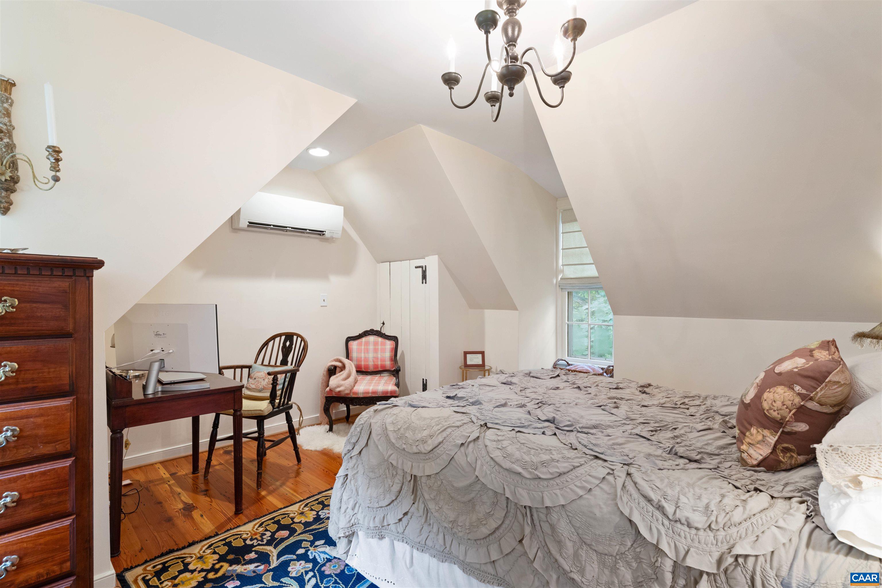 297 SHILOH LOOP