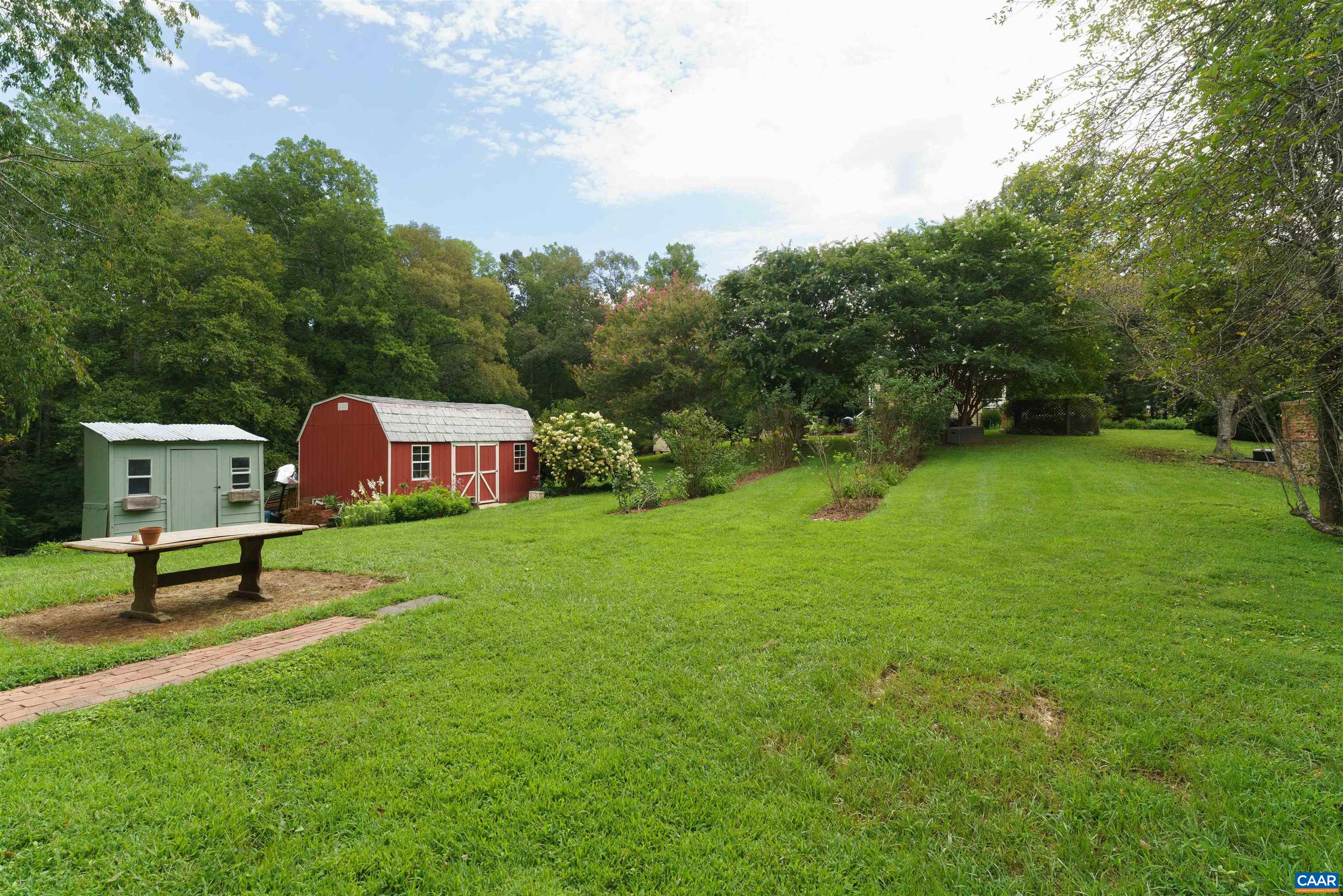 297 SHILOH LOOP