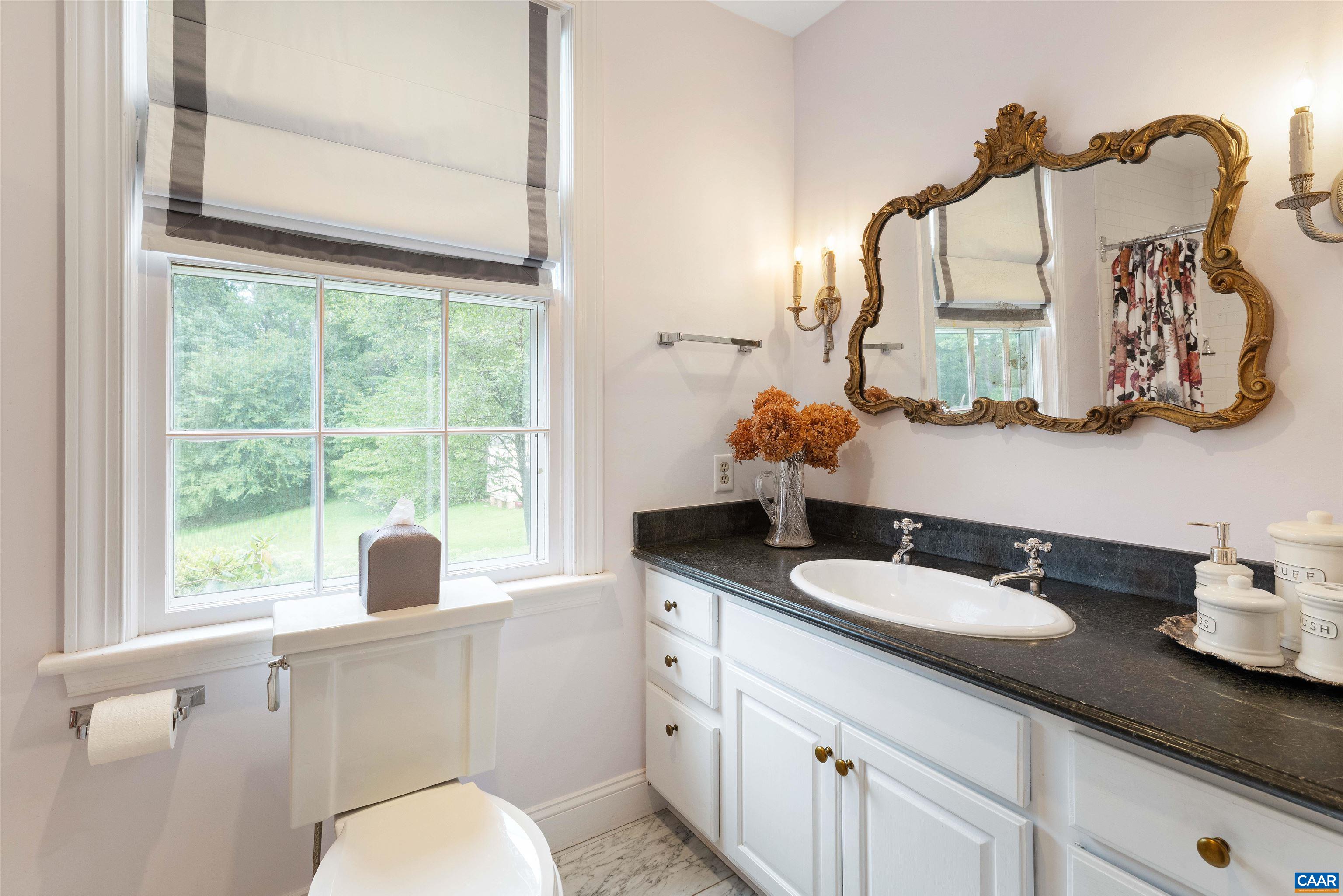 297 SHILOH LOOP
