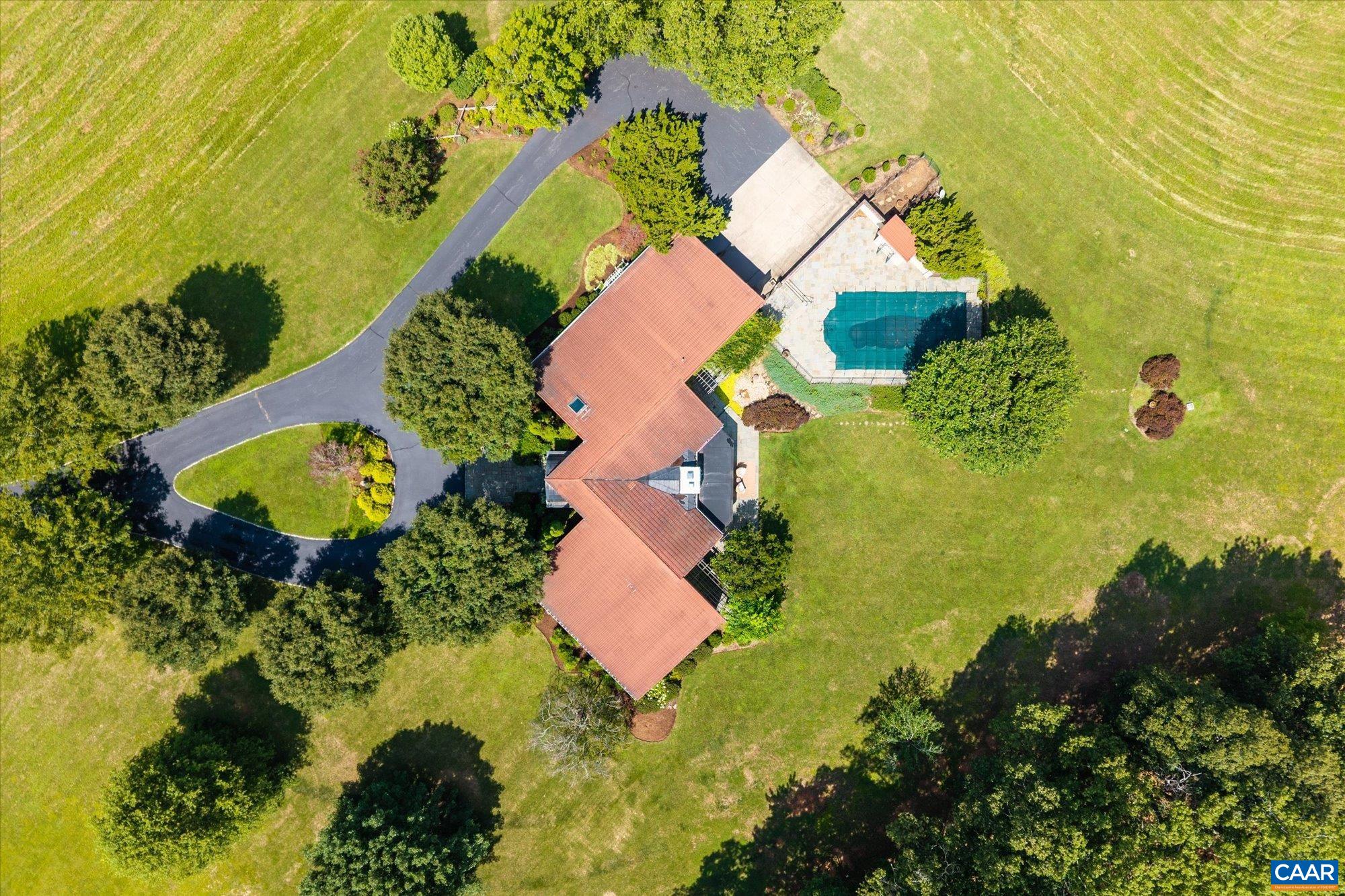 4798 BARN FIELD DR