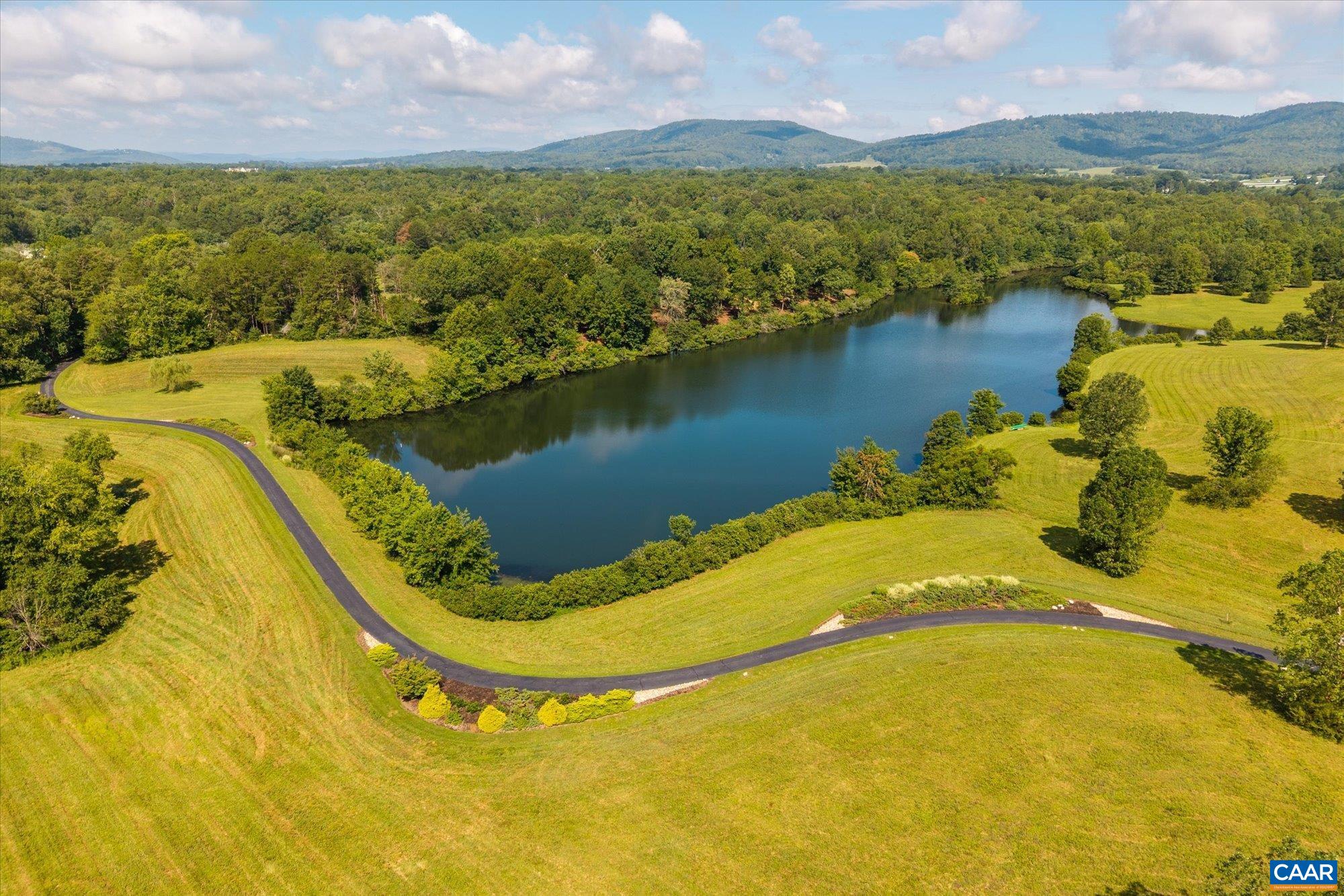 4798 BARN FIELD DR