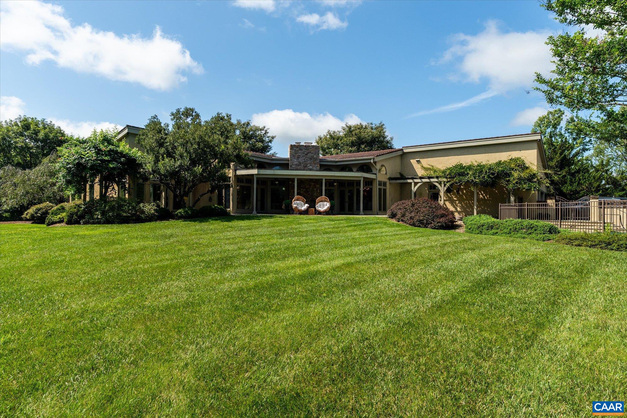 4798 BARN FIELD DR