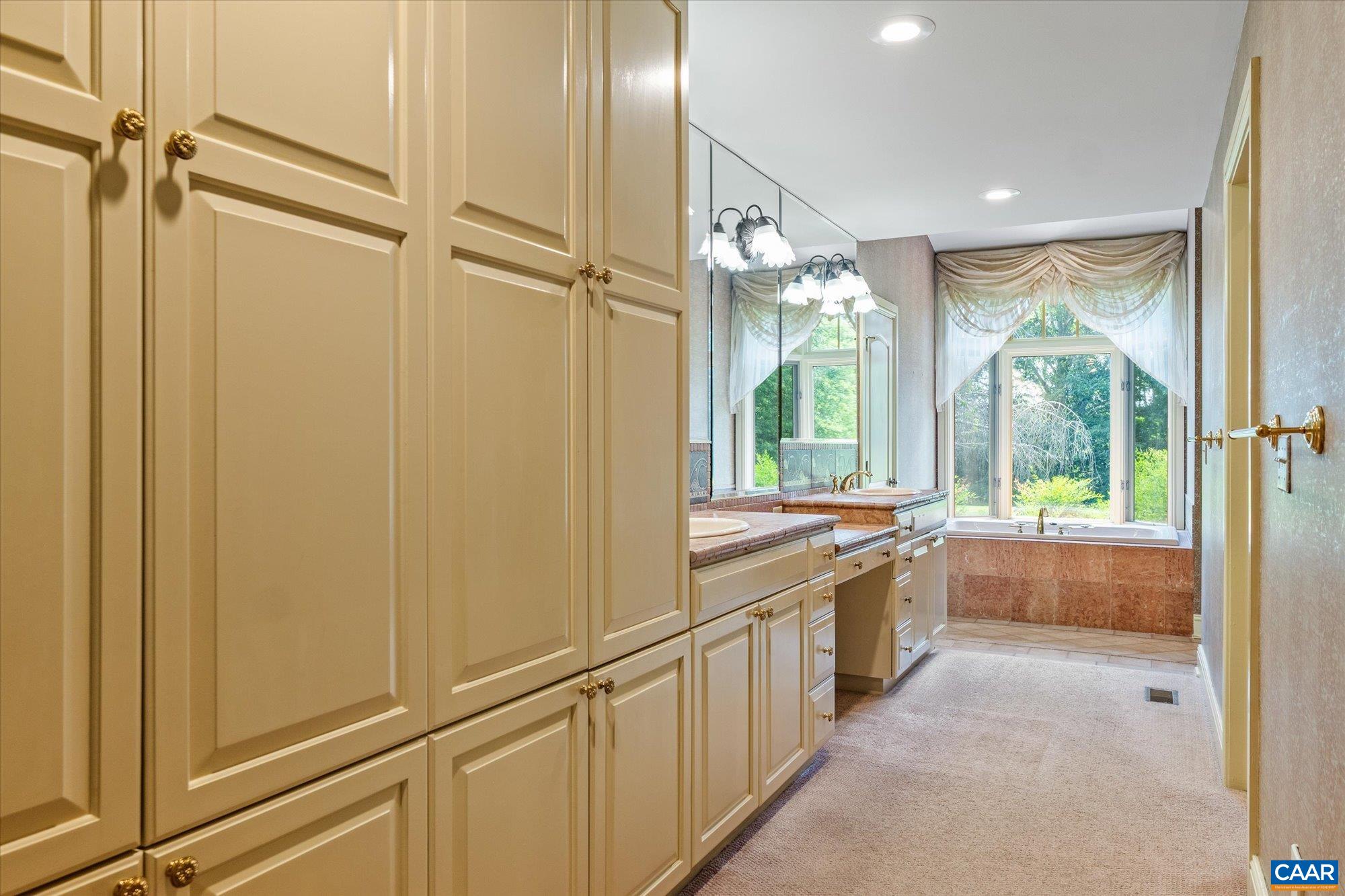 4798 BARN FIELD DR