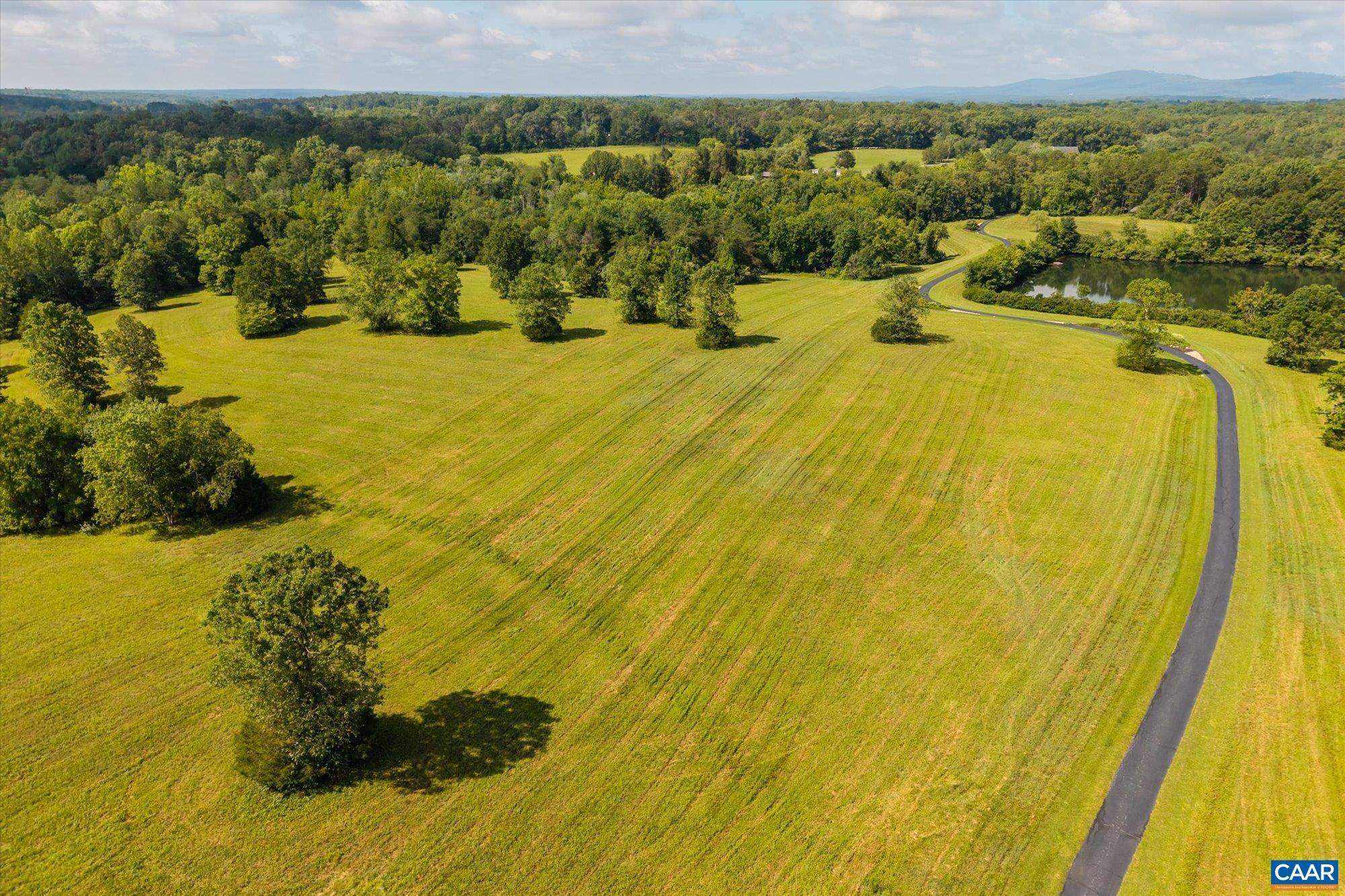4798 BARN FIELD DR