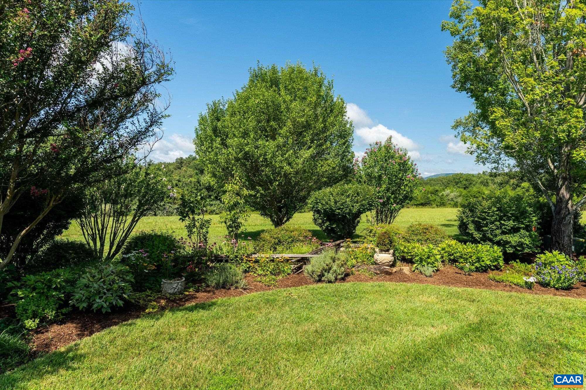 4798 BARN FIELD DR