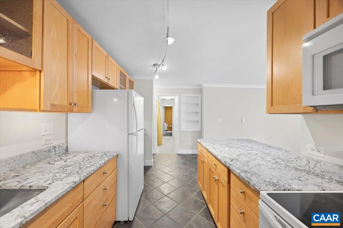 1800 JEFFERSON PARK AVE Unit: 311