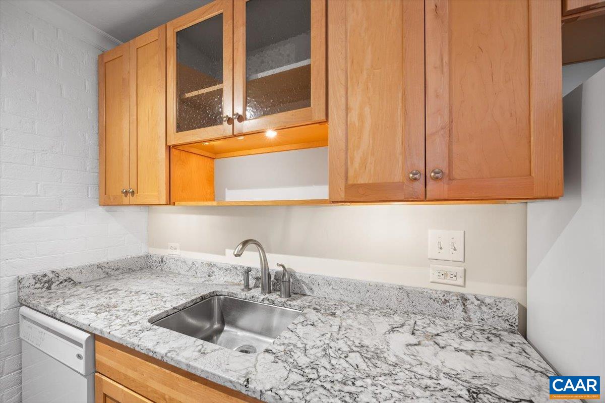 1800 JEFFERSON PARK AVE Unit: 311
