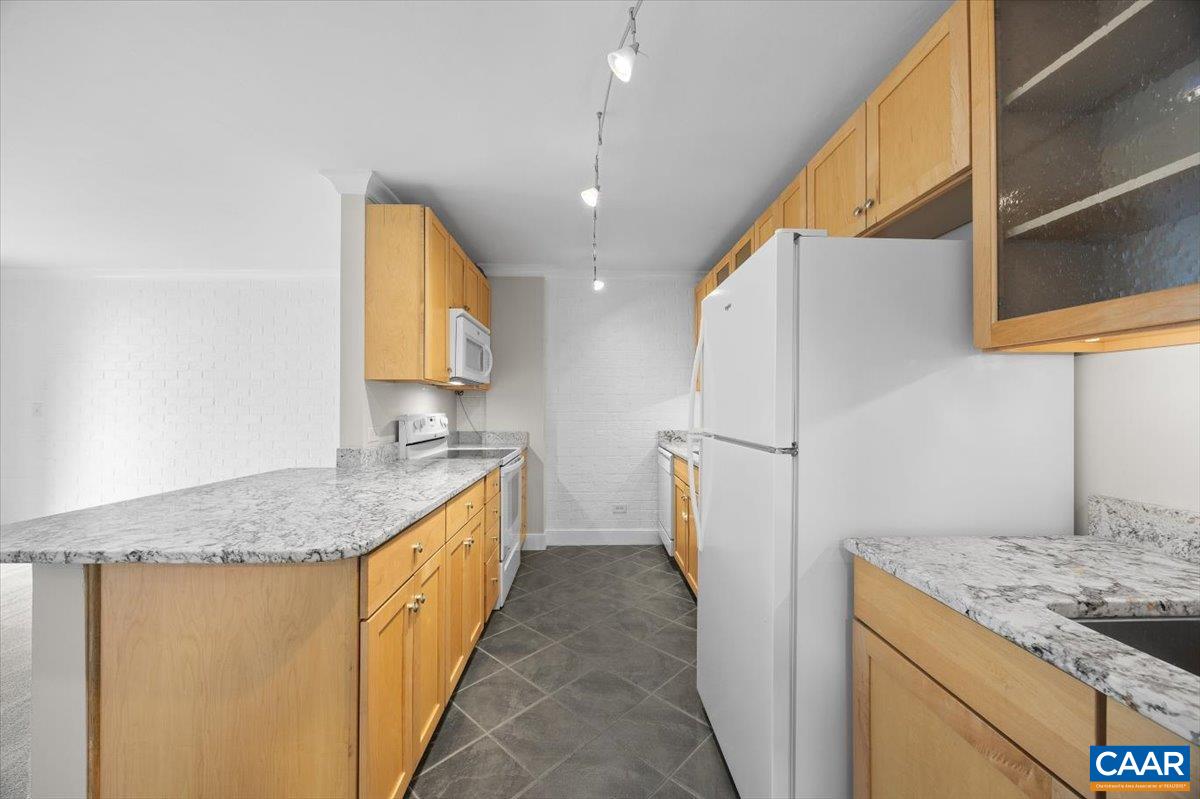 1800 JEFFERSON PARK AVE Unit: 311