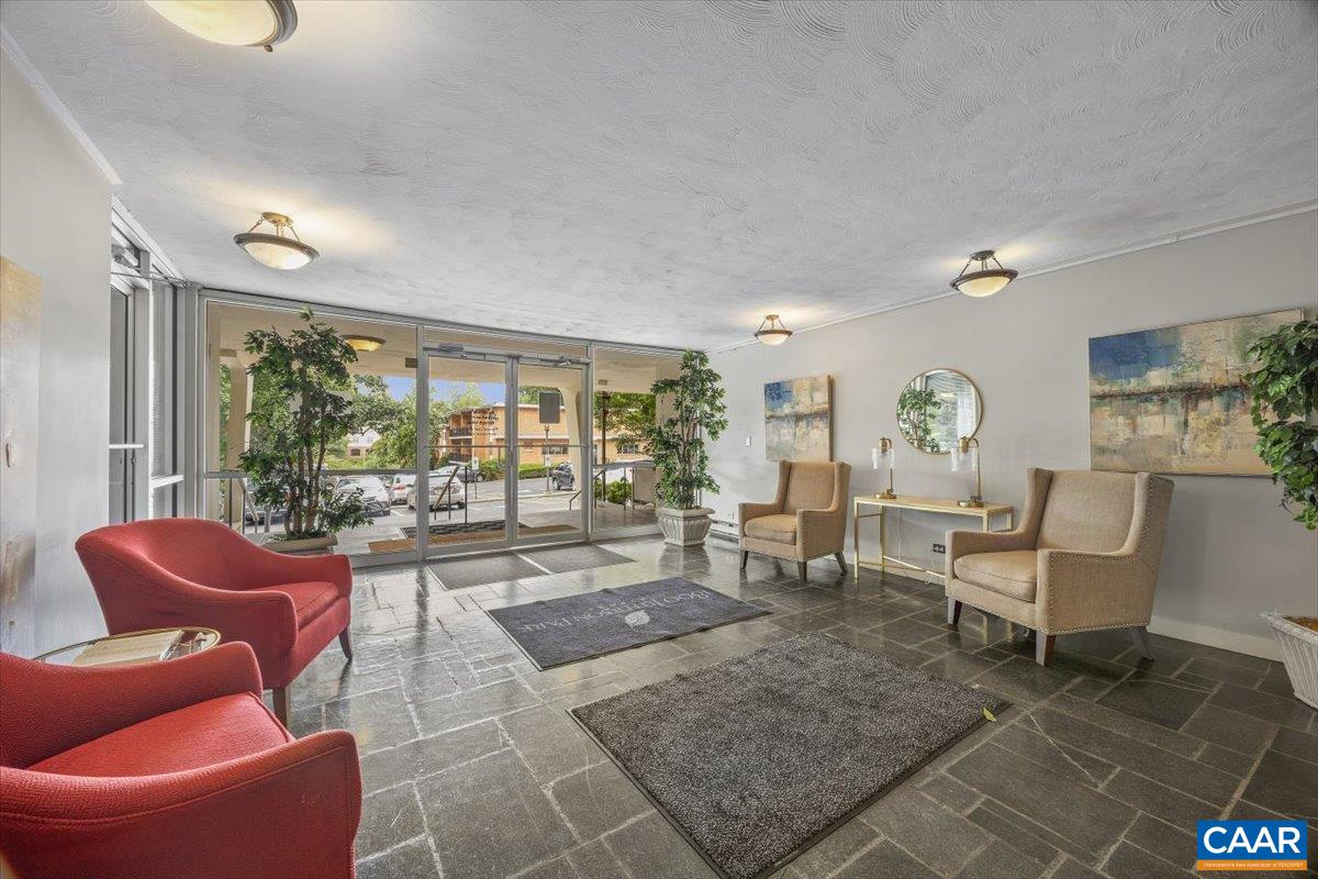 1800 JEFFERSON PARK AVE Unit: 311