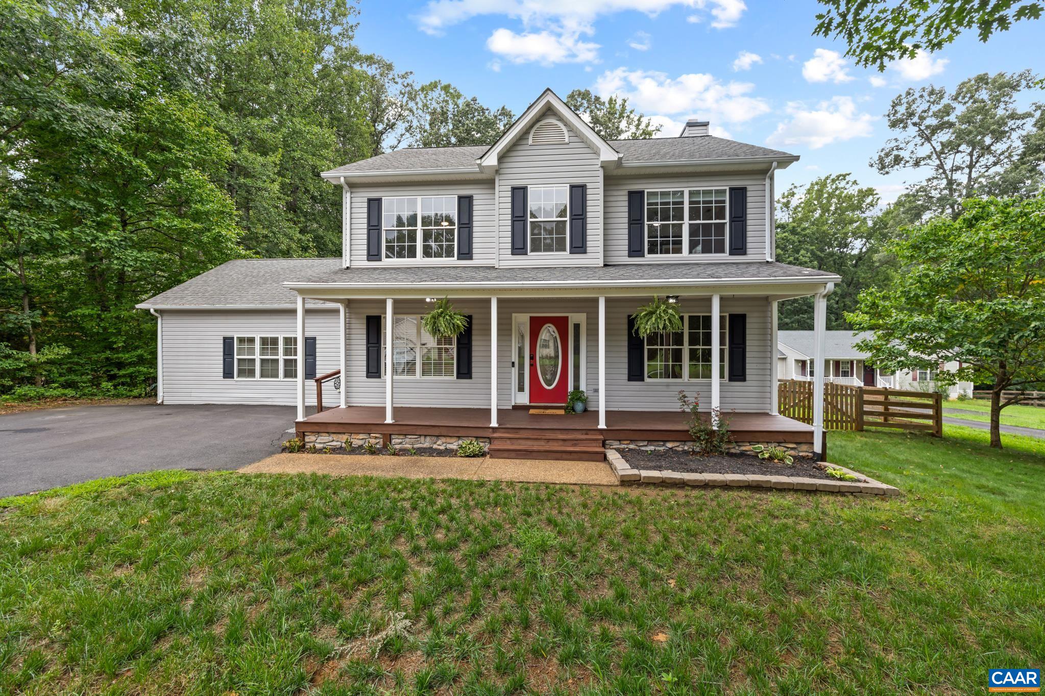 115 DOE DR N
