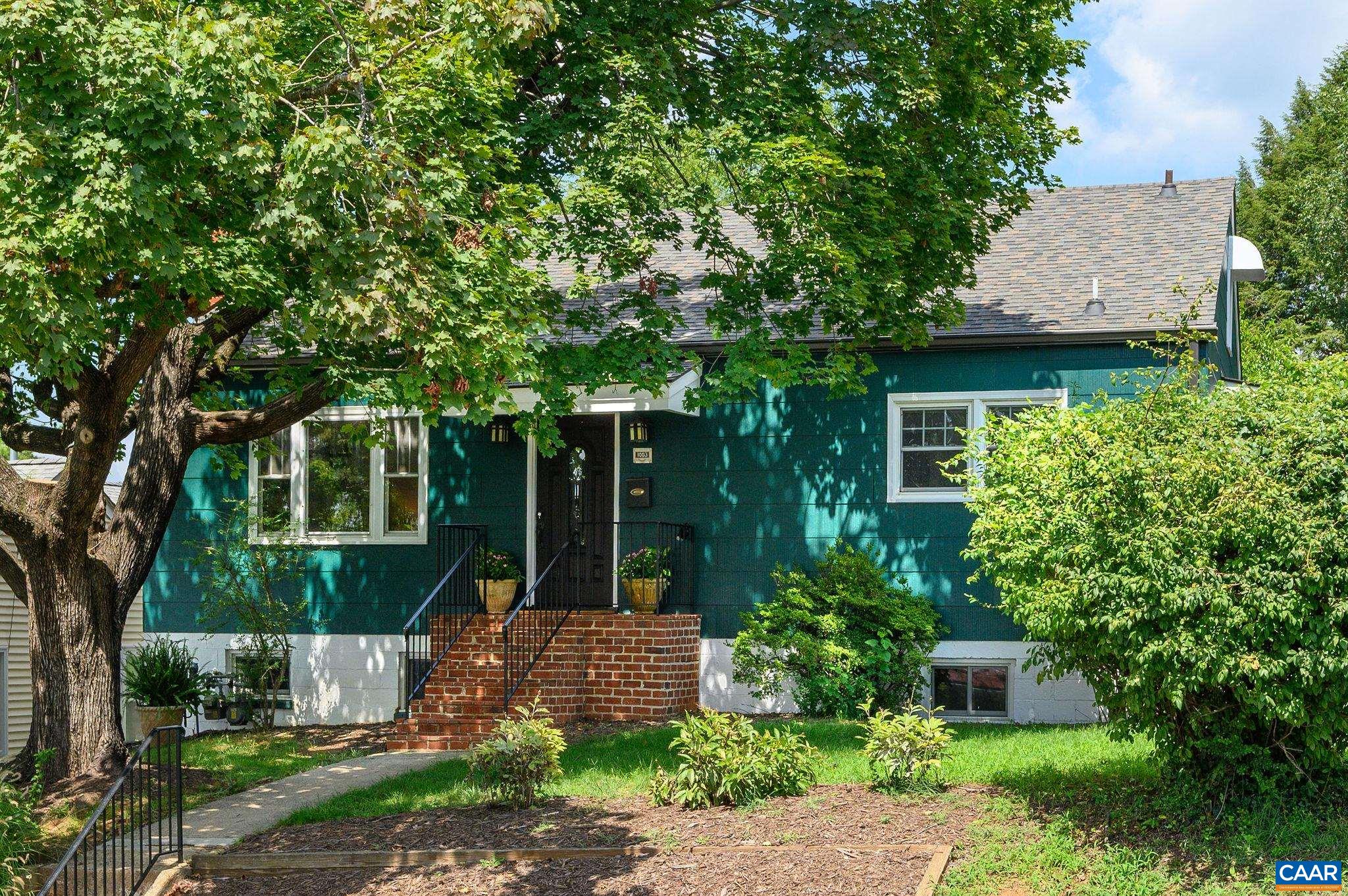 1003 ELLIOTT AVE