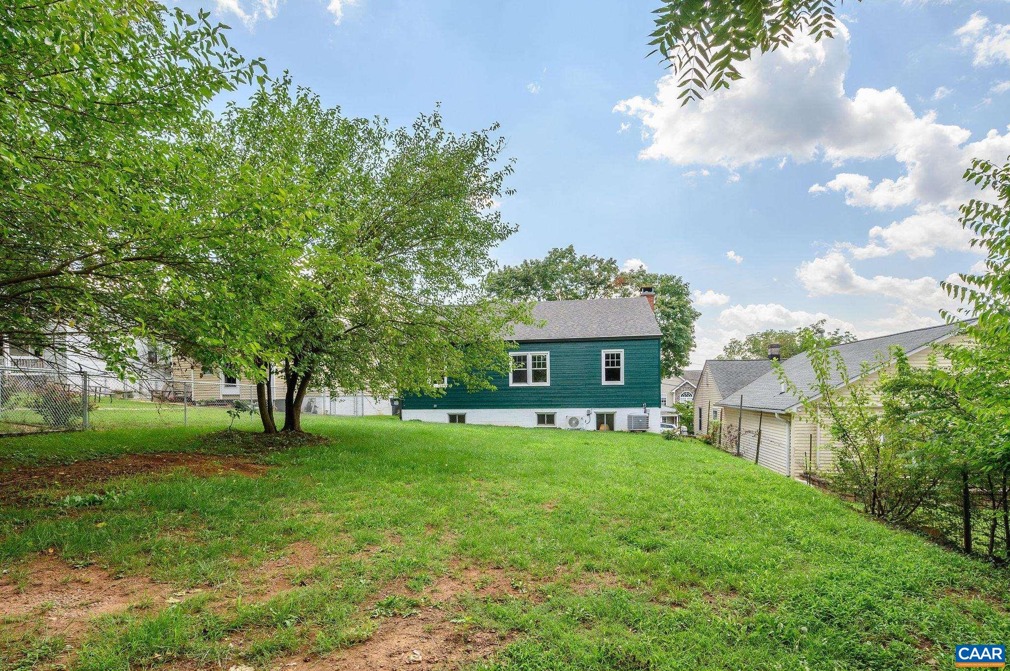 1003 ELLIOTT AVE