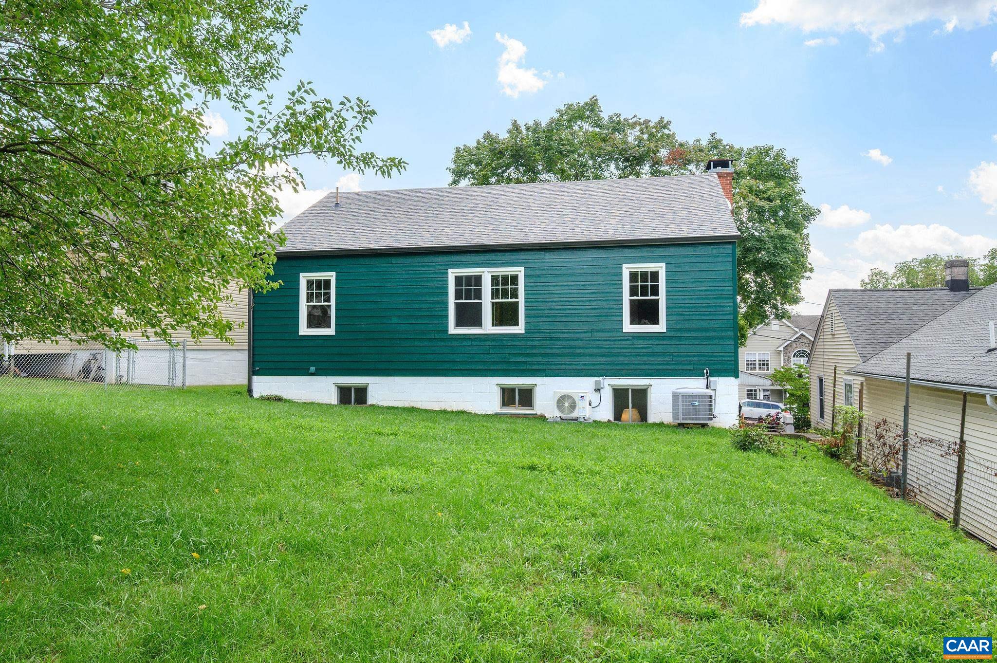 1003 ELLIOTT AVE