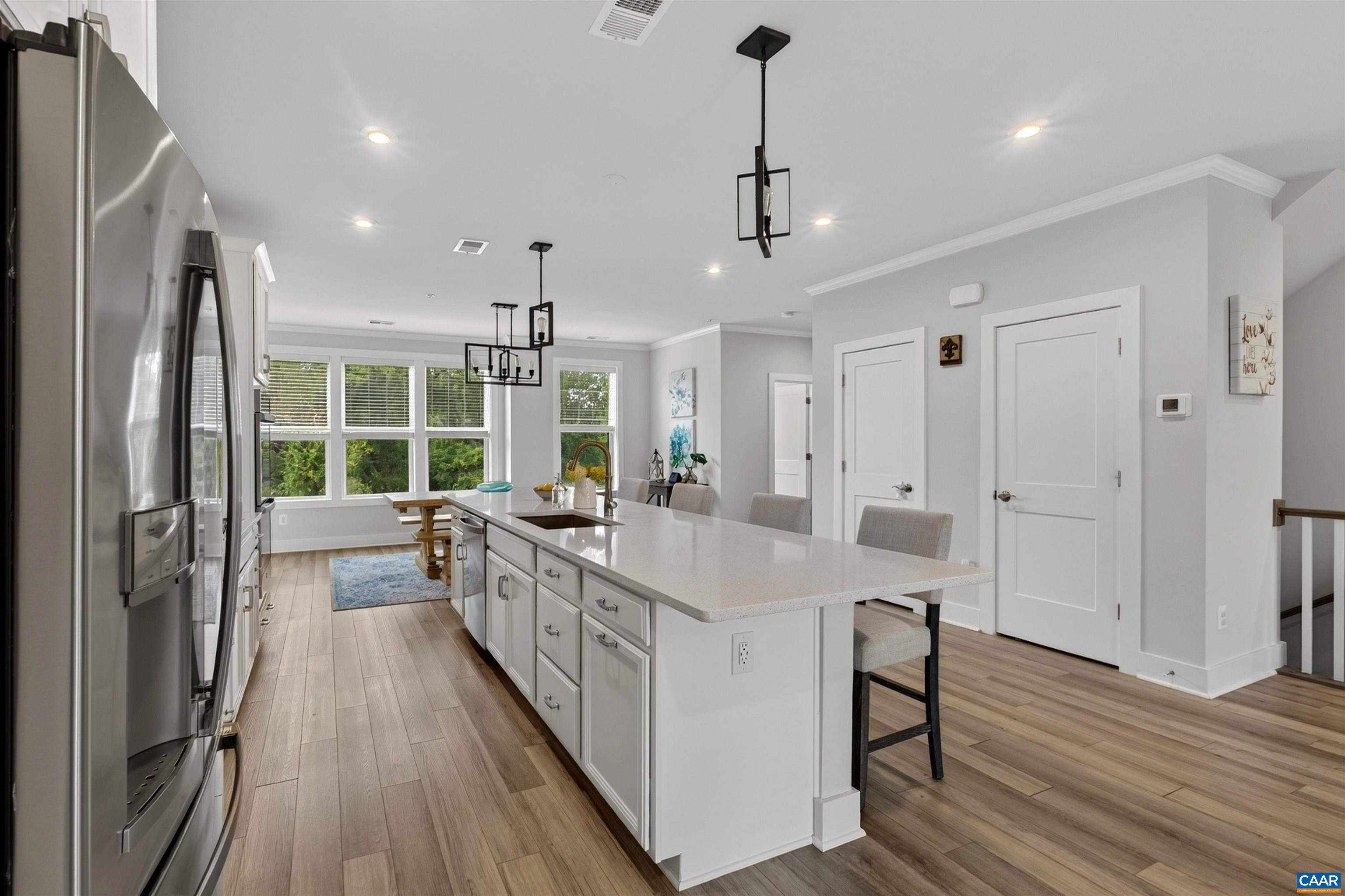 941 SALAMANDER ST Unit: B