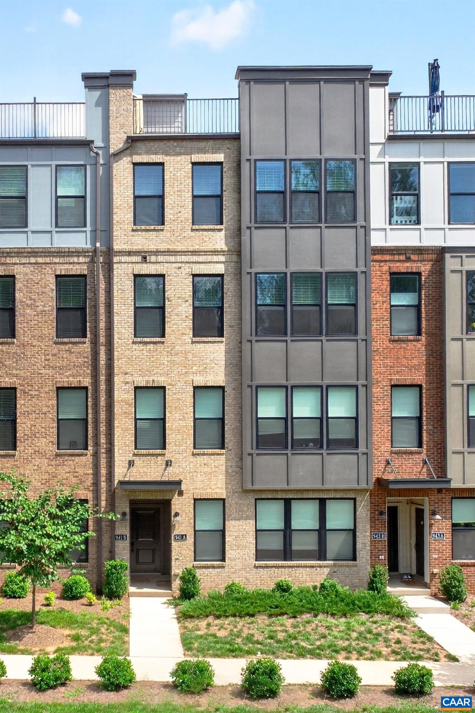 941 SALAMANDER ST Unit: B