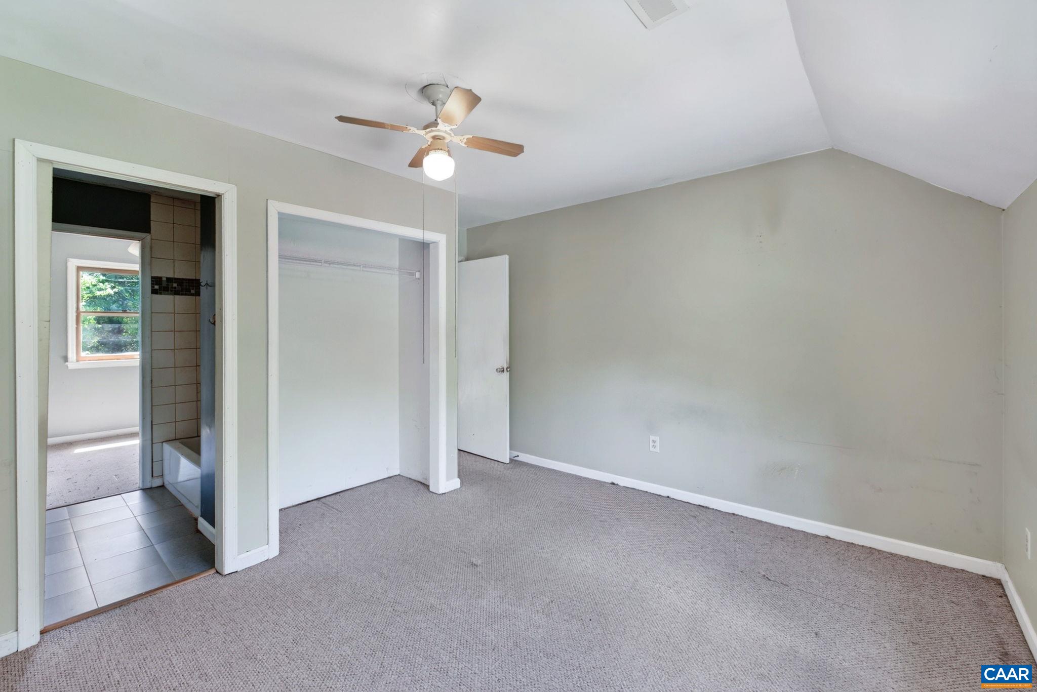 6 OAK GROVE RD